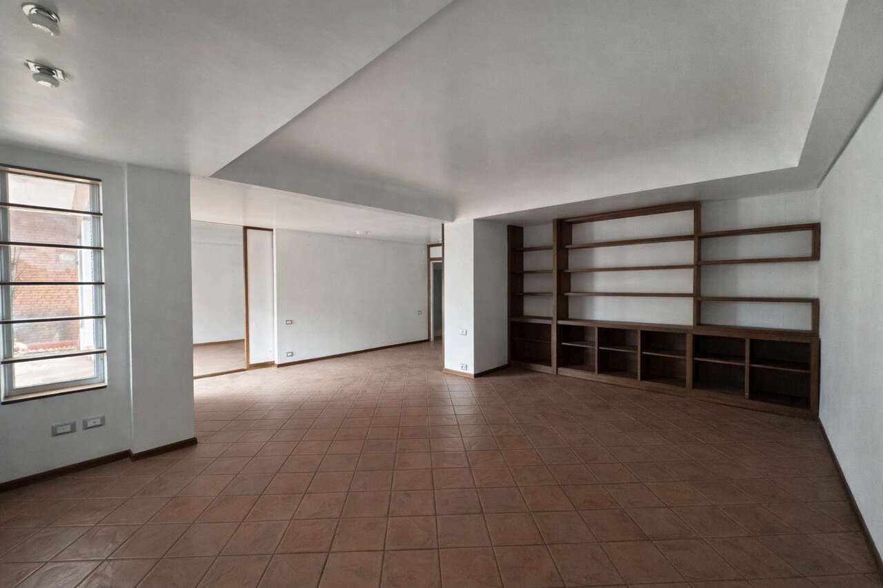 MARCO POLO, SPACIOUS APARTMENT WITH TERRACE