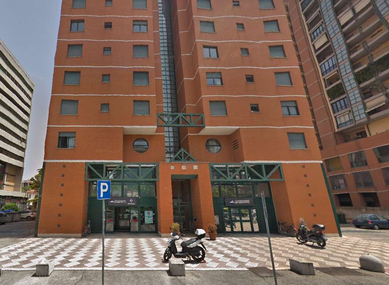 TERNI VENDITA LOCALE A REDDITO 10%