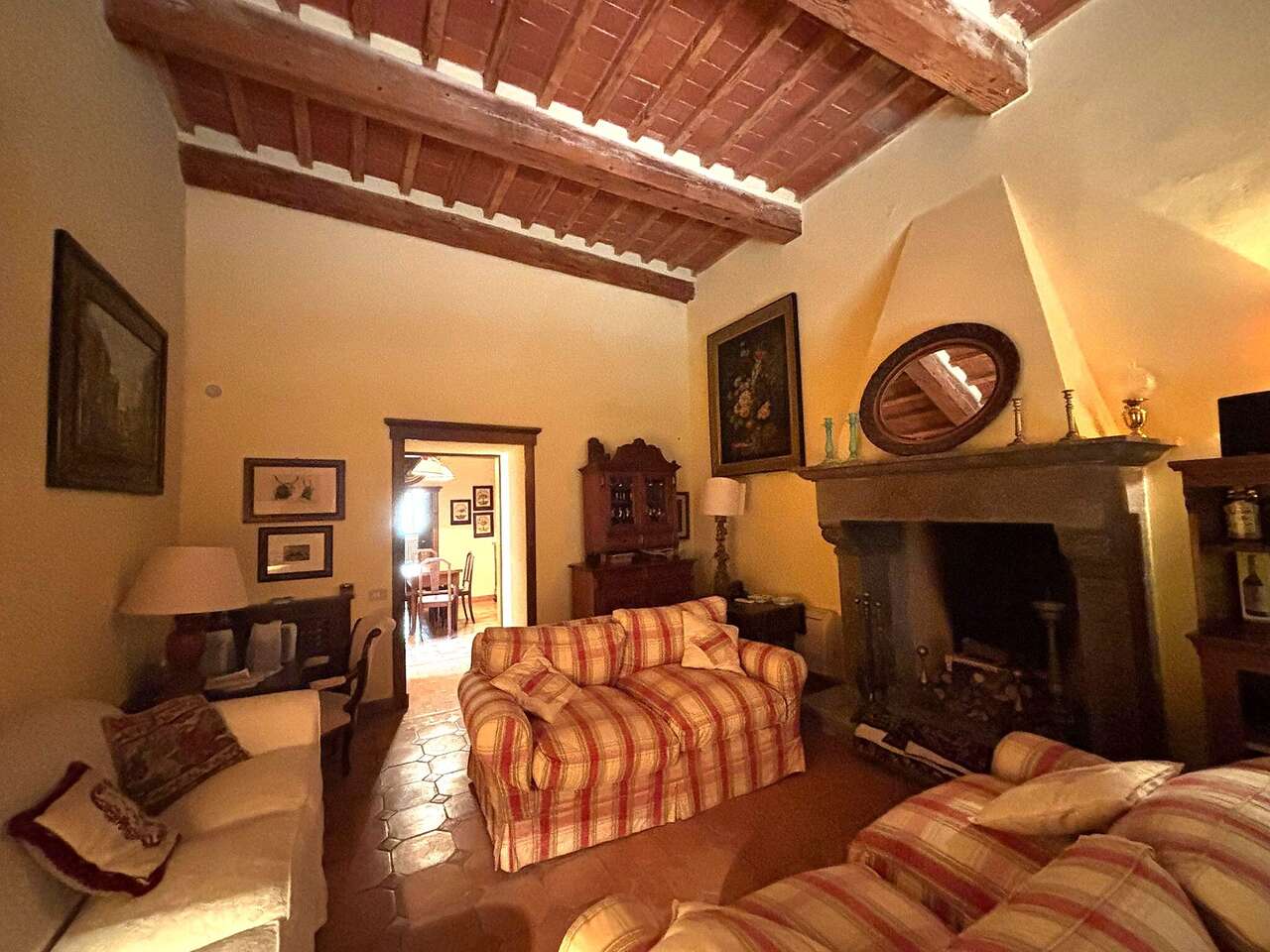 APPARTAMENTO NEL CENTRO STORICO DI CAPALBIO