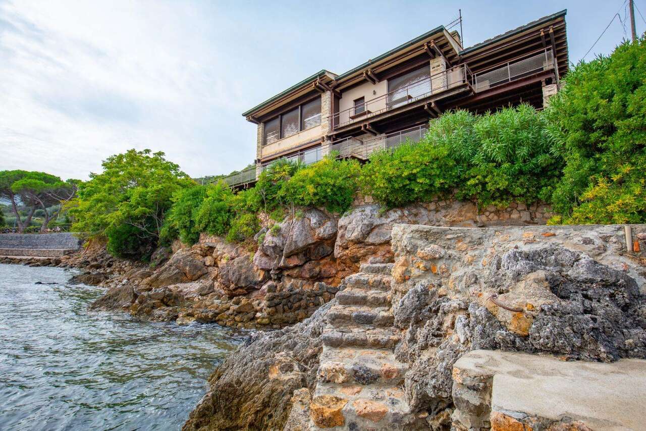 PORTO SANTO STEFANO PRESTIGIOSA VILLA