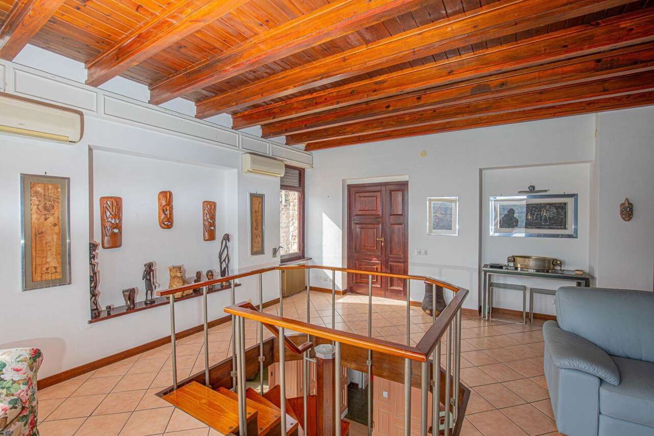 PORTO SANTO STEFANO PRESTIGIOSA VILLA
