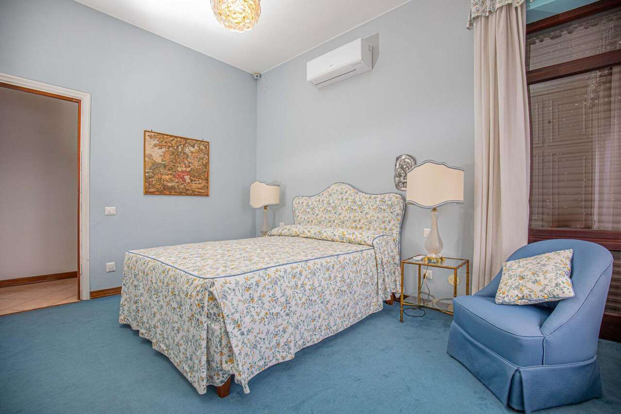 PORTO SANTO STEFANO PRESTIGIOSA VILLA
