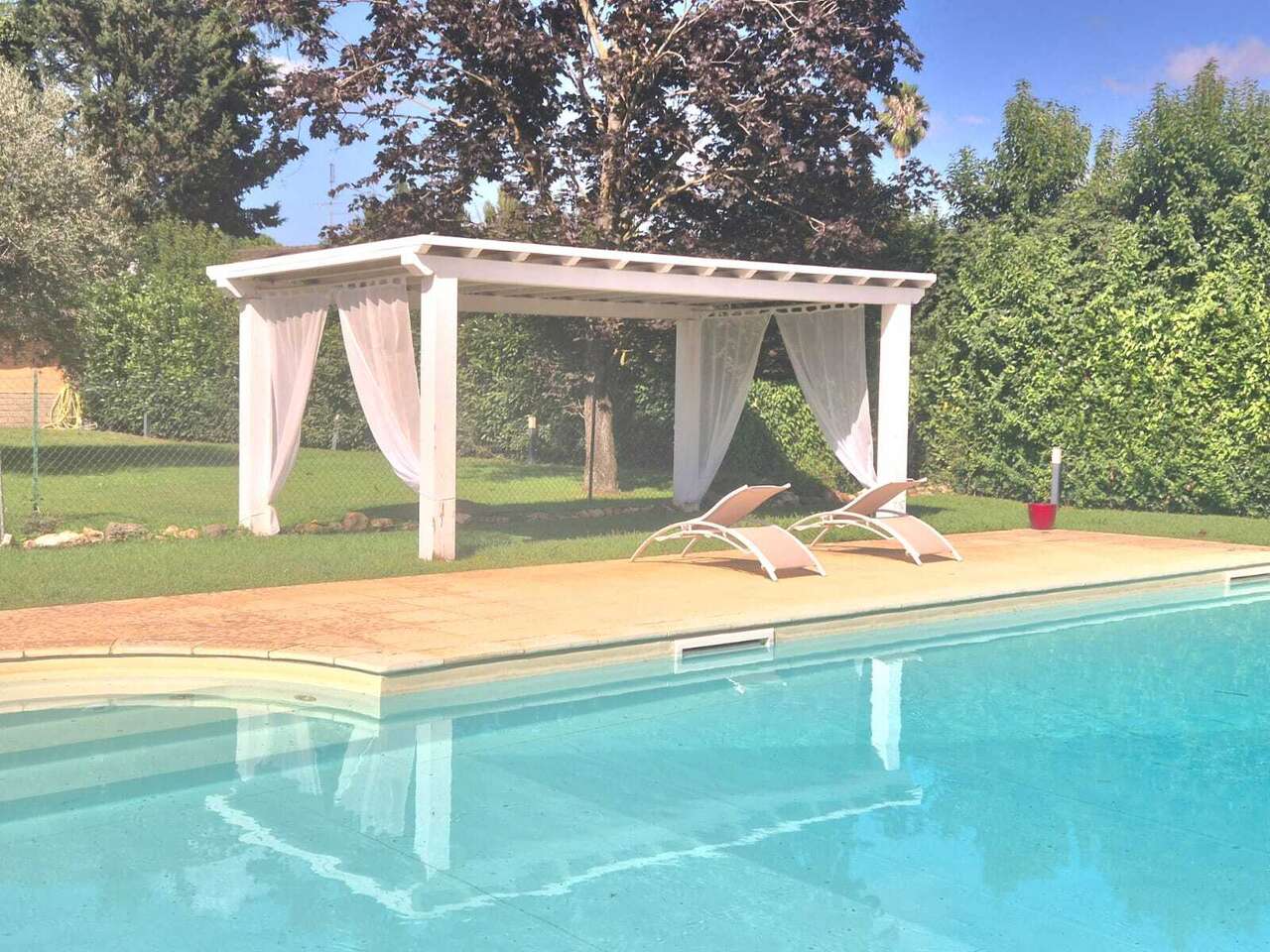 OLGIATA, VILLA BIFAMILIARE CON PISCINA