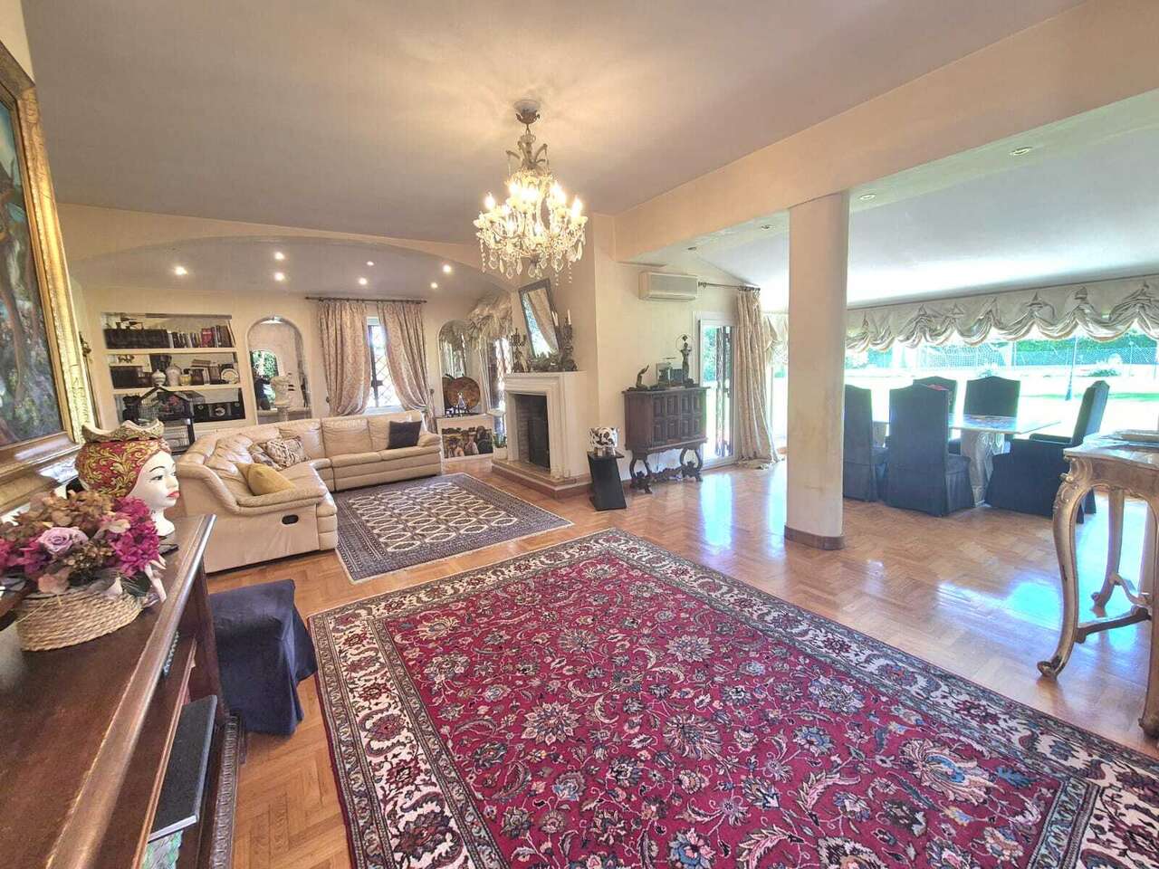 OLGIATA, VILLA BIFAMILIARE CON PISCINA