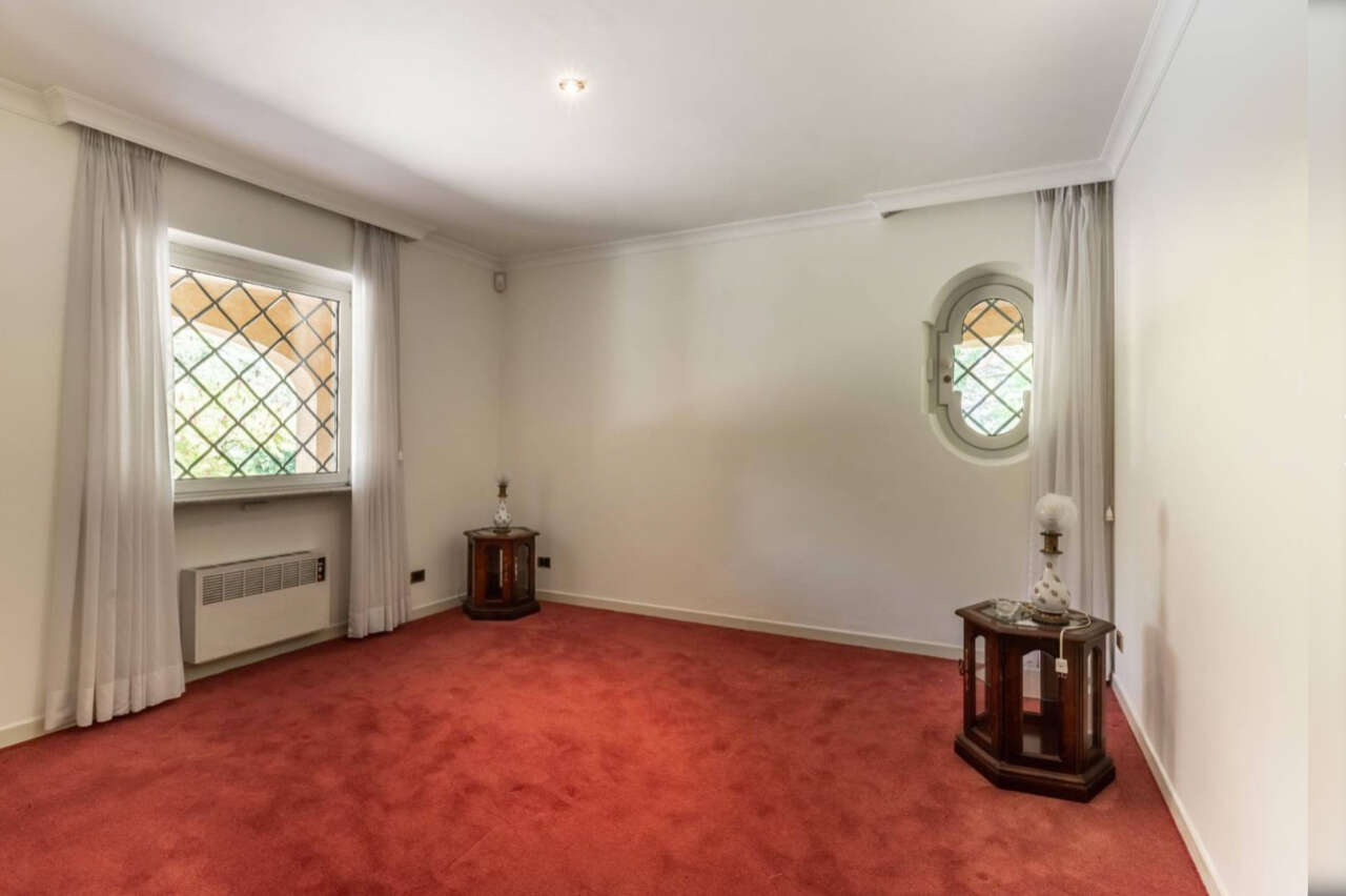 PARCO DI VEIO ESCLUSIVA VILLA IN VENDITA