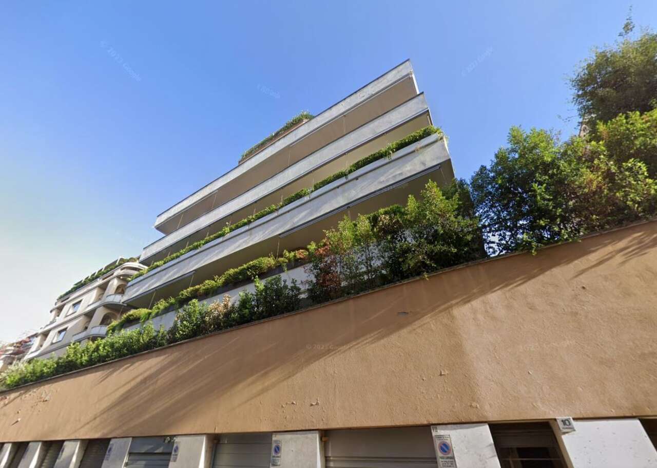 LUSSUOSO ATTICO CON TERRAZZA PANORAMICA