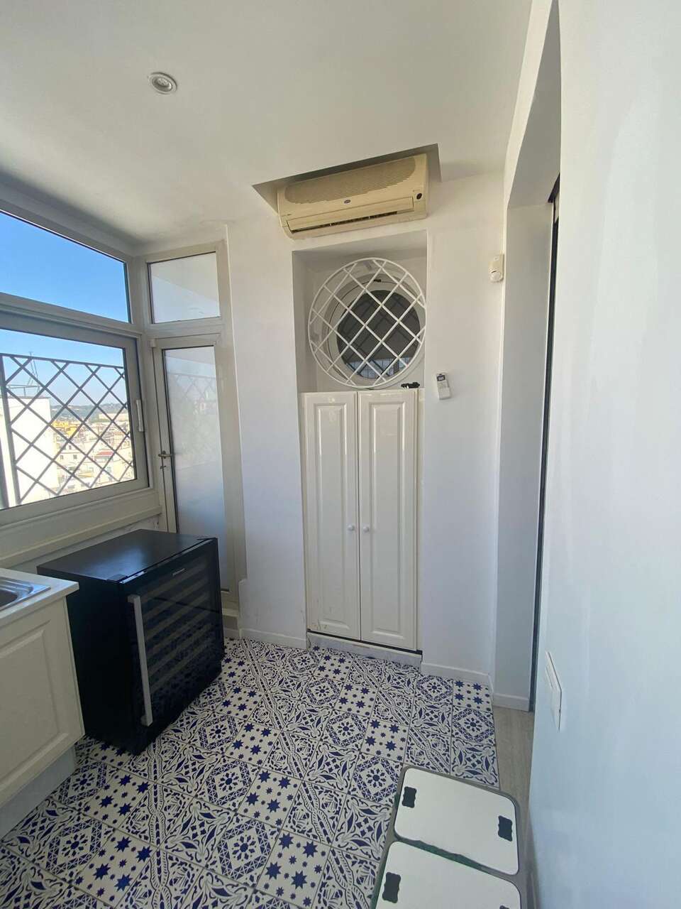 LUSSUOSO ATTICO CON TERRAZZA PANORAMICA