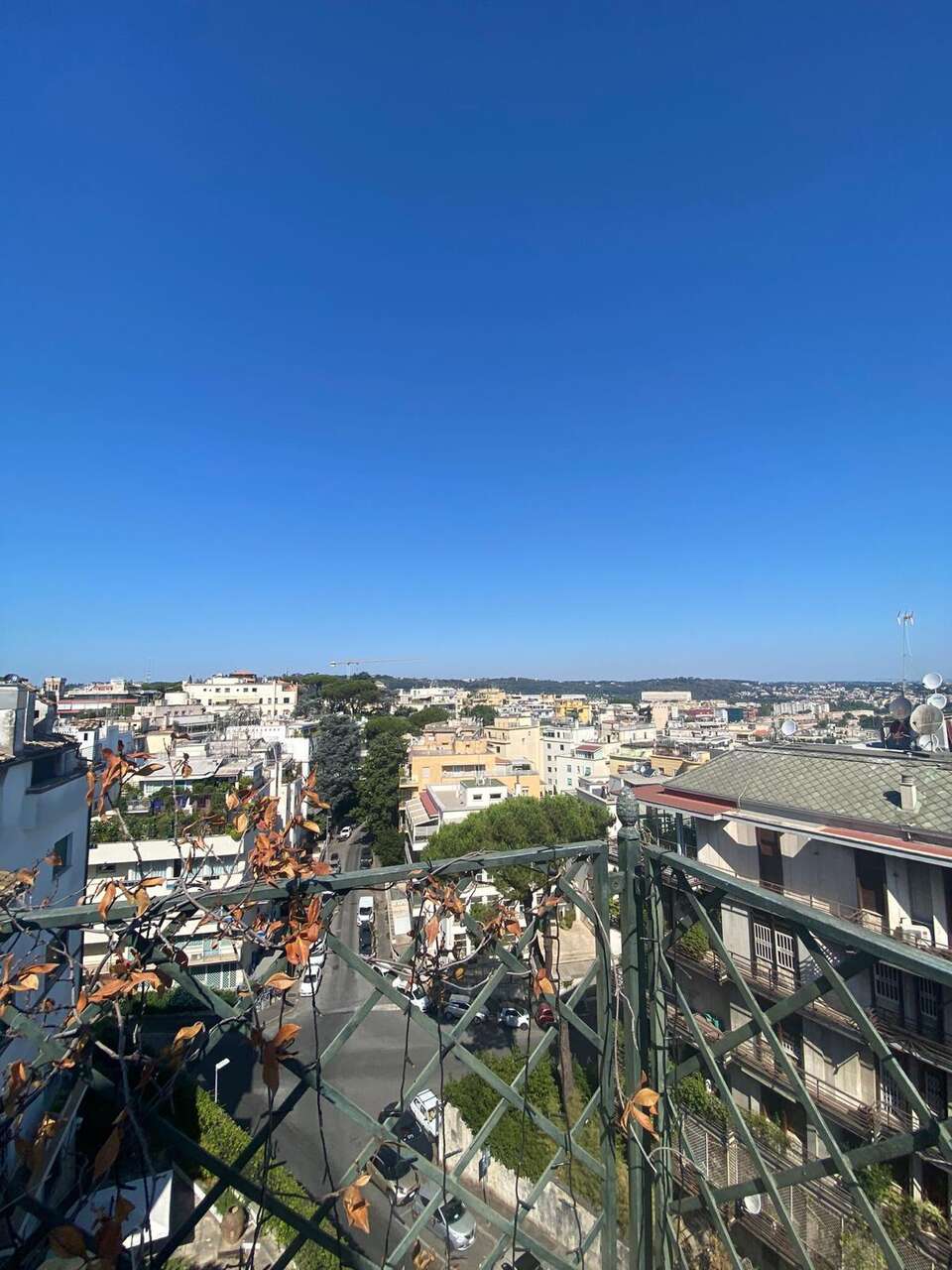 LUSSUOSO ATTICO CON TERRAZZA PANORAMICA