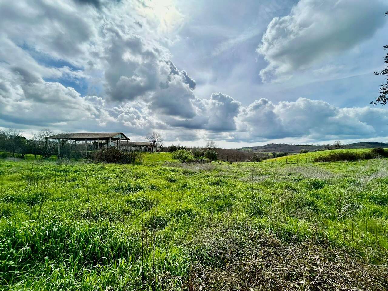 A JEWEL AMONG THE TUSCAN HILLS