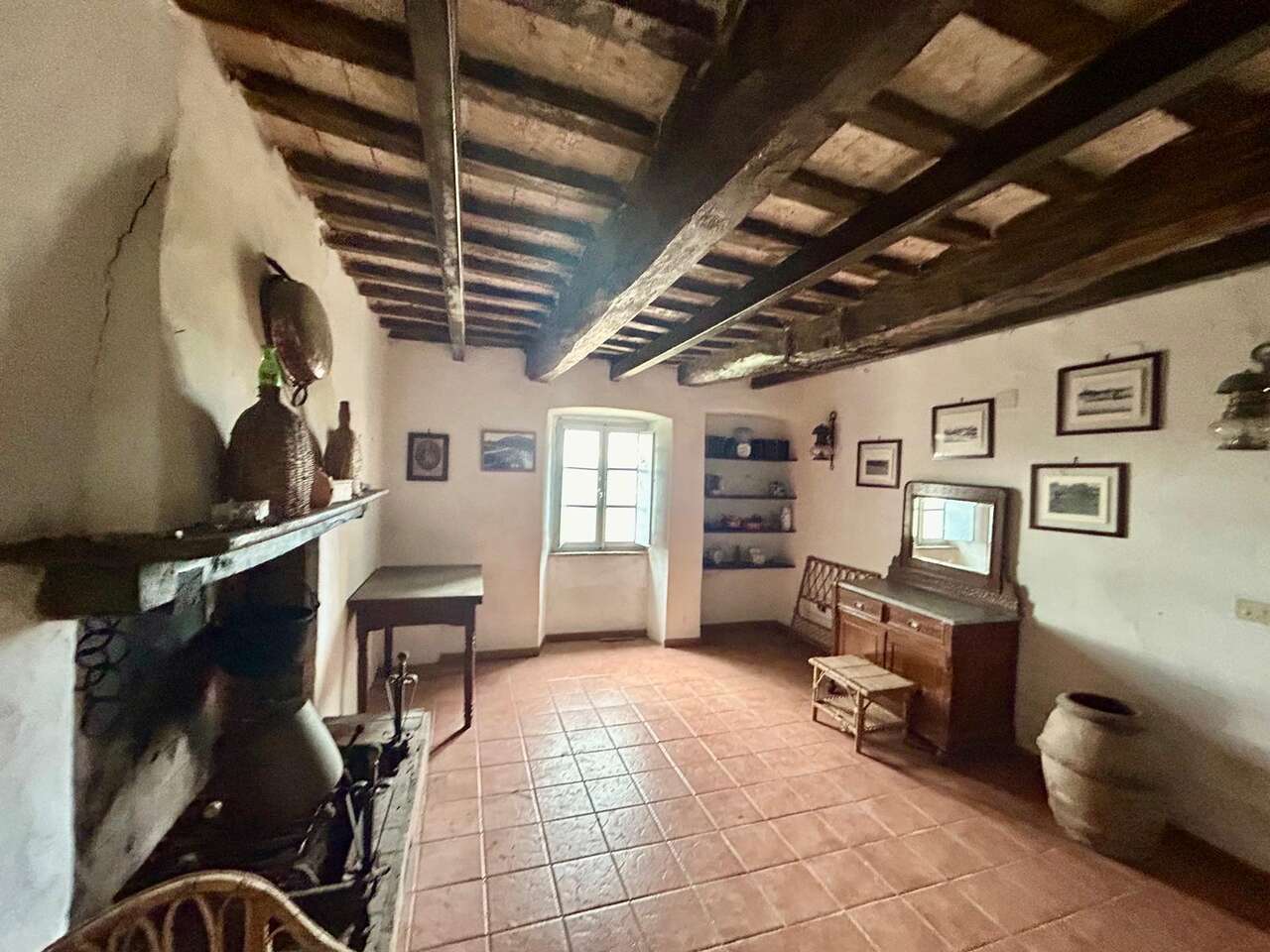 A JEWEL AMONG THE TUSCAN HILLS
