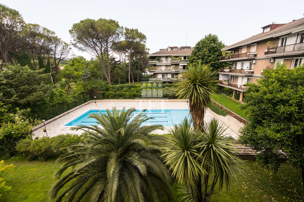 VIGNA CLARA, IN A RESIDENTIAL COMPLEX VIGNA CLARA, IN A RESIDENTIAL COMPLEX