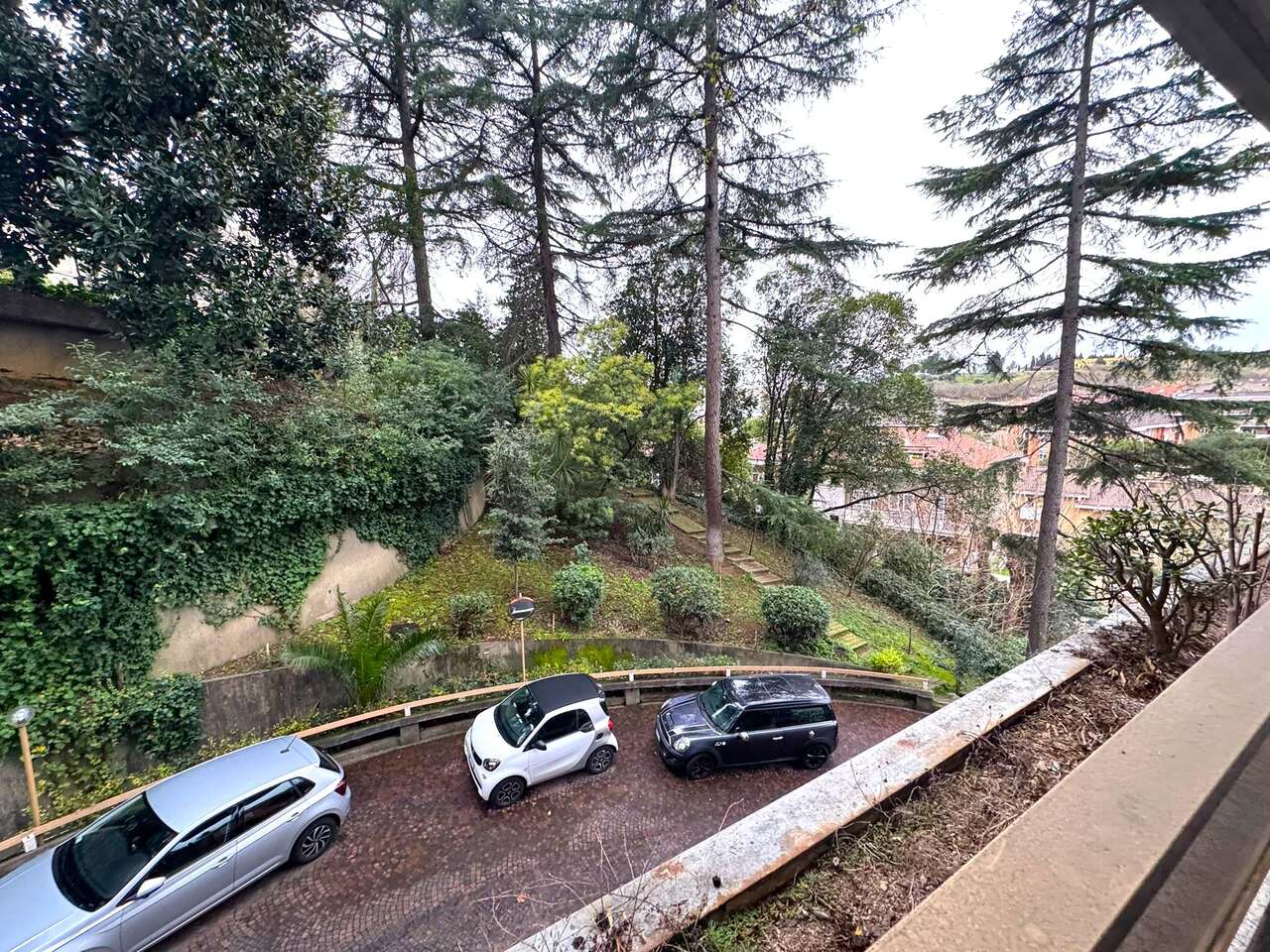 PRATI, APPARTAMENTO CON TERRAZZA PANORAMICA PRATI, APPARTAMENTO CON TERRAZZA PANORAMICA