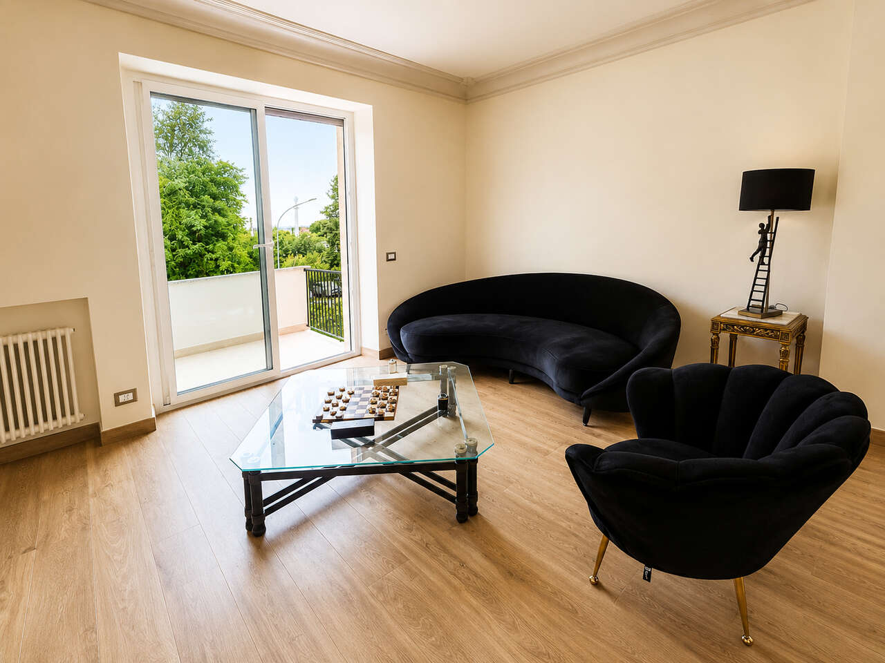 FLEMING, ELEGANT APARTMENT