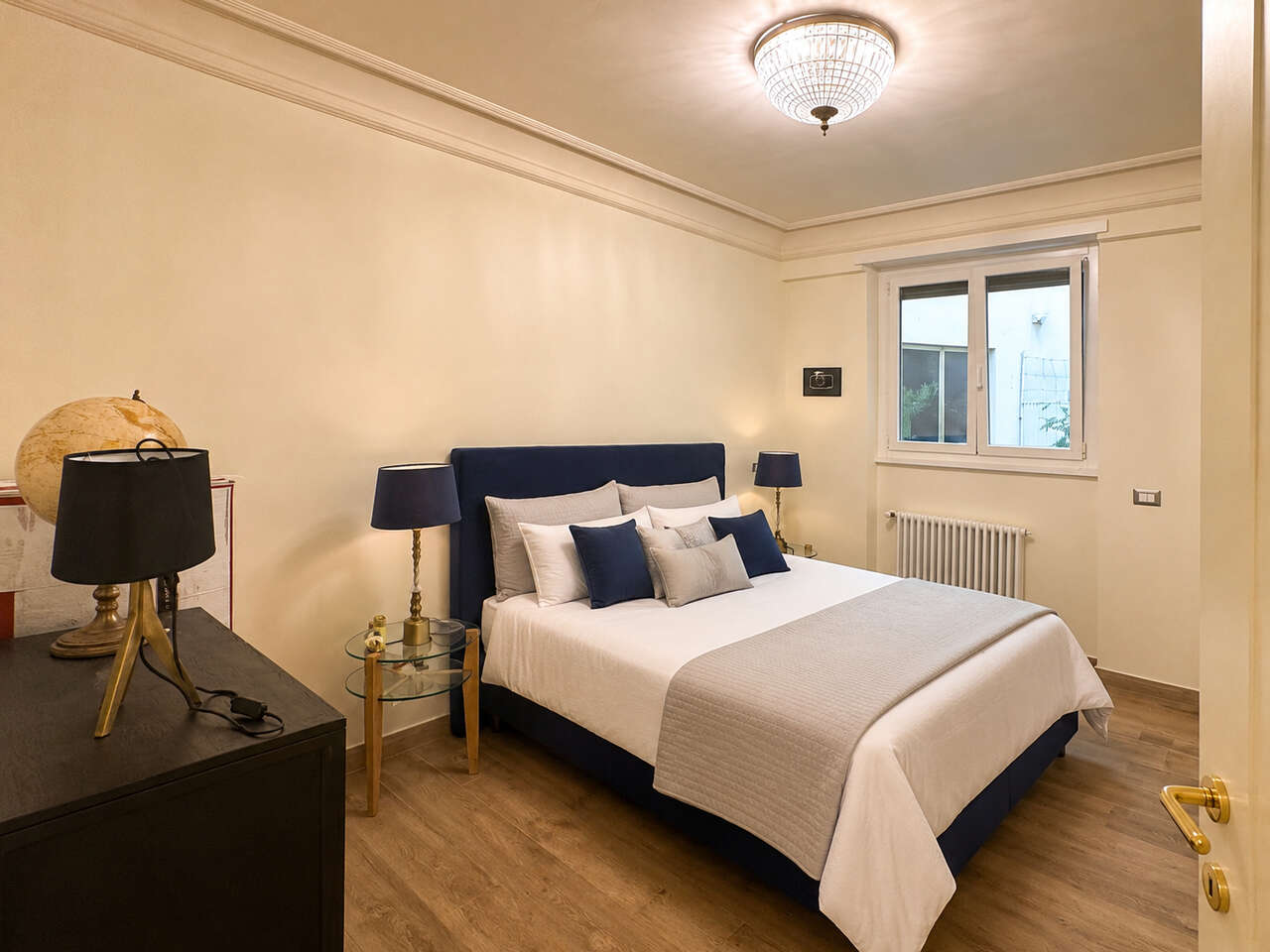 FLEMING, ELEGANT APARTMENT