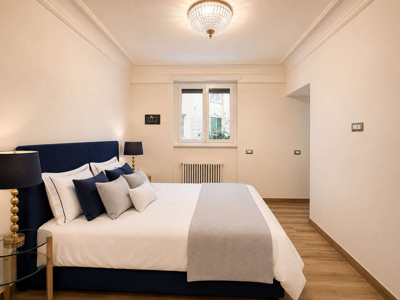 FLEMING, ELEGANT APARTMENT
