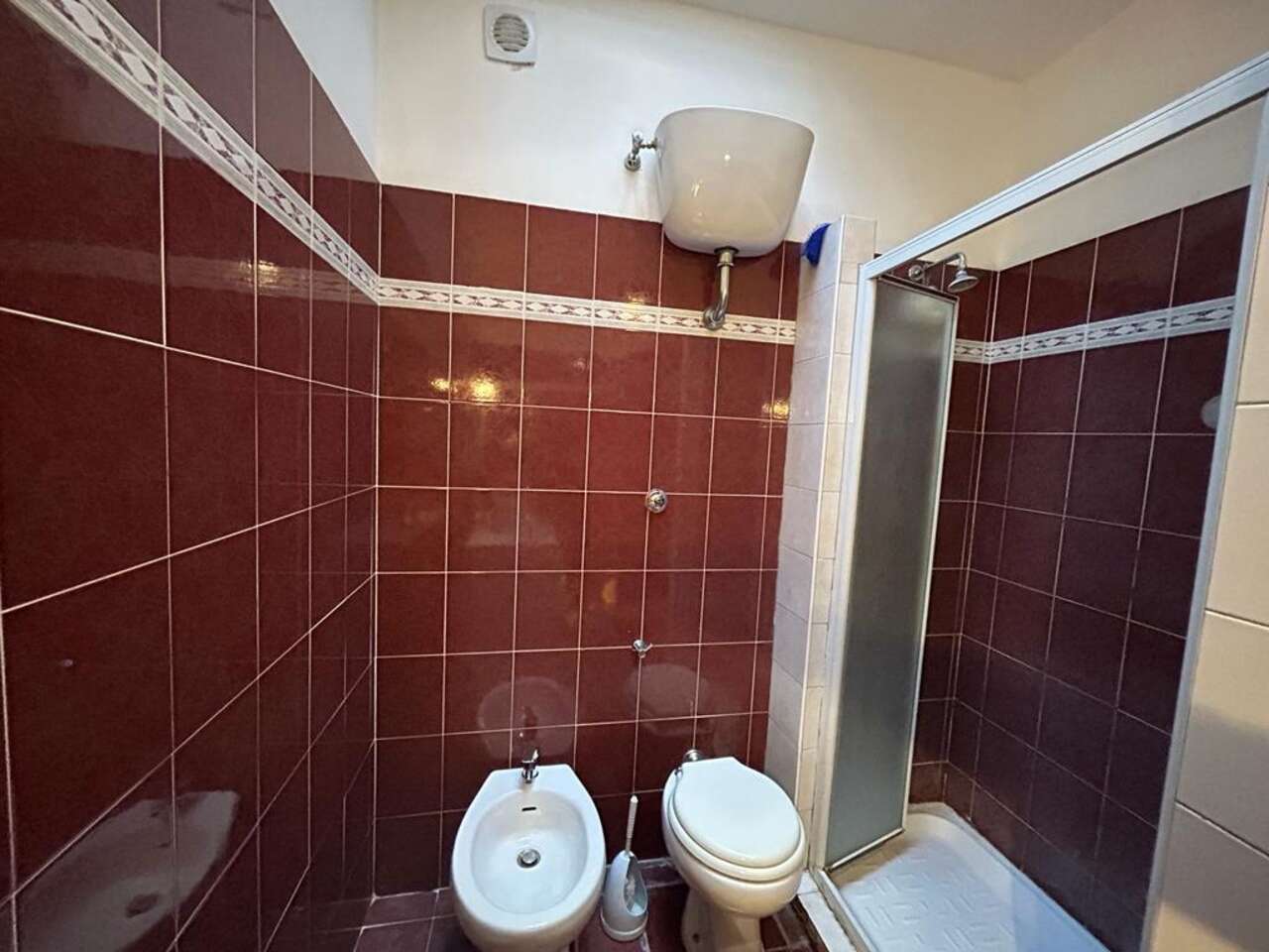 LA STORTA, FOUR-ROOM APARTMENT ON THREE LEVELS LA STORTA, FOUR-ROOM APARTMENT ON THREE LEVELS