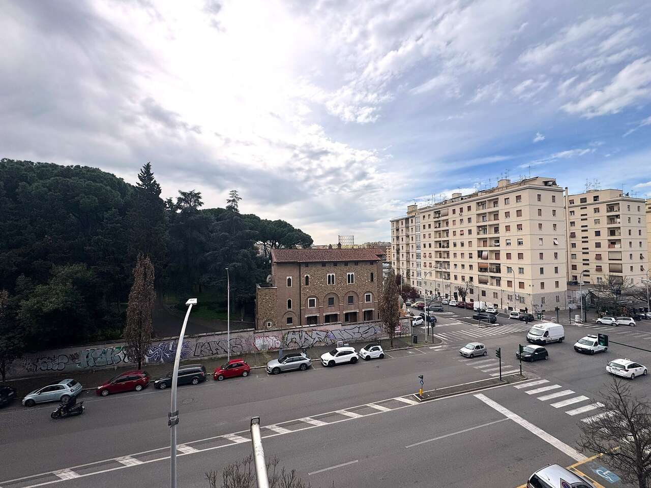 MARCO POLO, AMPIO APPARTAMENTO CON TERRAZZA MARCO POLO, AMPIO APPARTAMENTO CON TERRAZZA