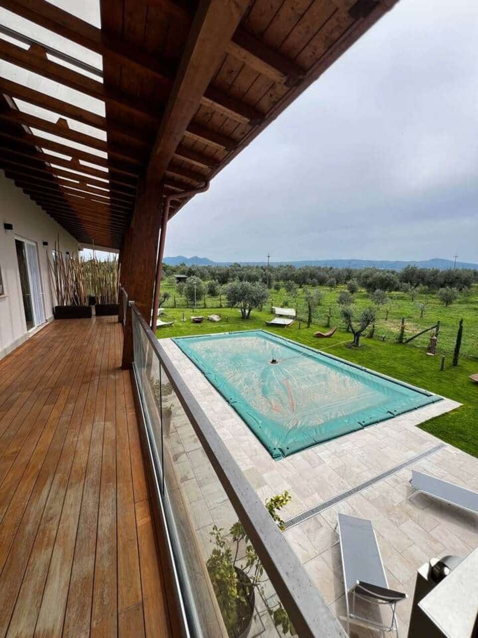 GUESTHOUSE IMMERSA NEL VERDE CON PISCINA