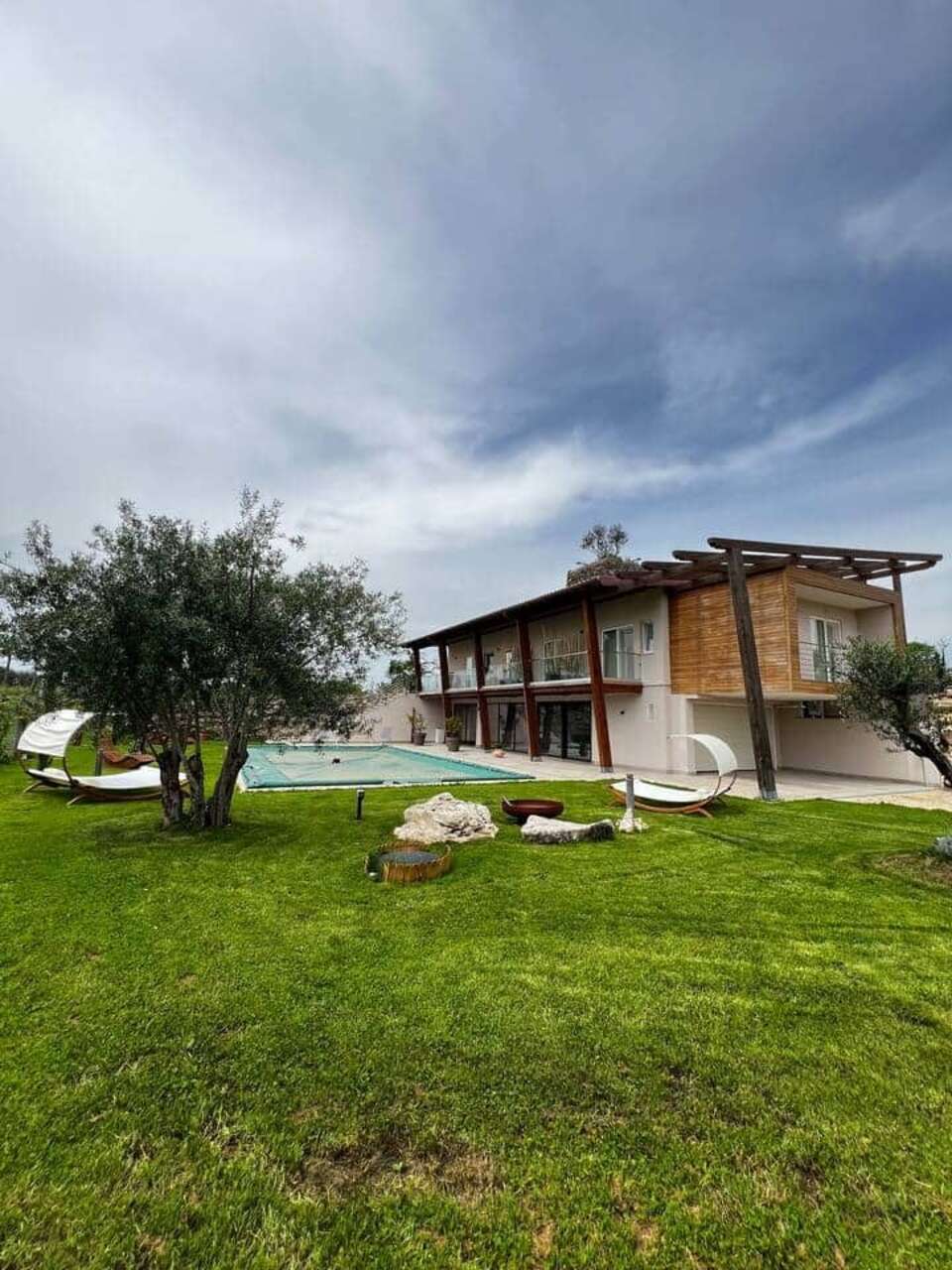 GUESTHOUSE IMMERSA NEL VERDE CON PISCINA