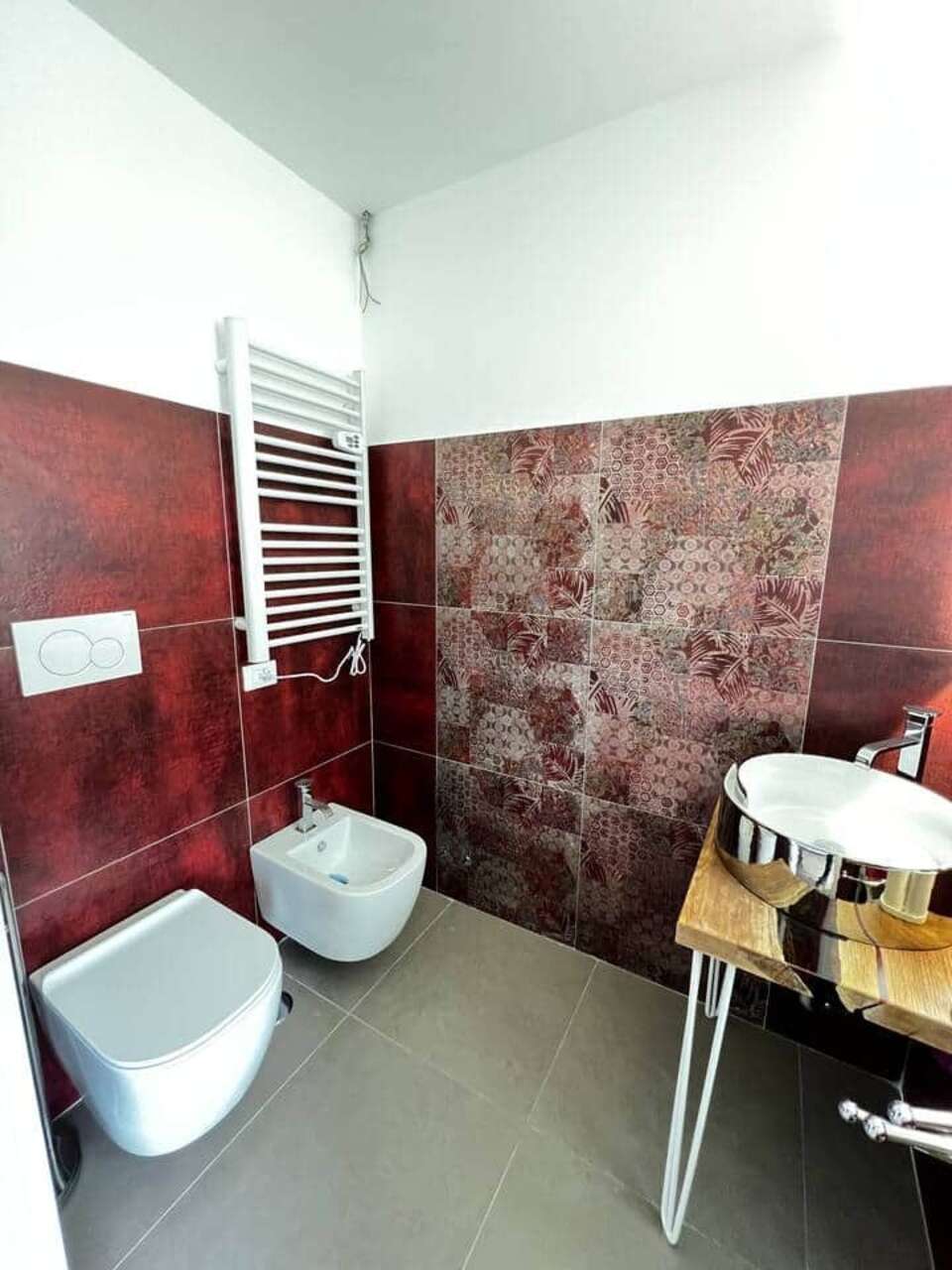 GUESTHOUSE IMMERSA NEL VERDE CON PISCINA
