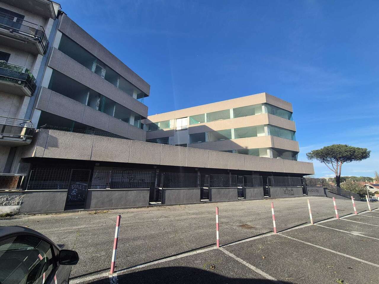 Tor de' Cenci - Entire Office Building