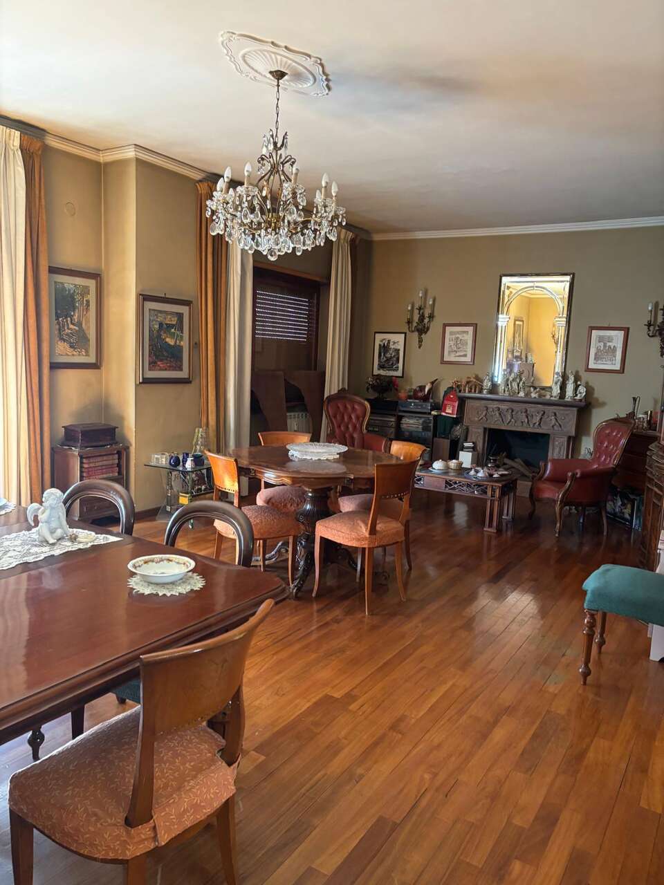 CHARMING THREE ROOM APARTMENT CHARMING THREE ROOM APARTMENT