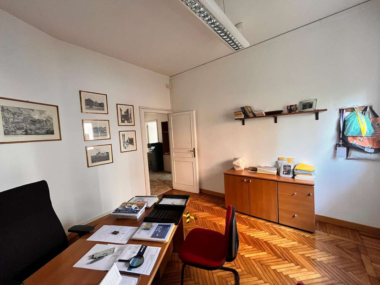 TORLONIA, BRIGHT AND SPACIOUS APARTMENT