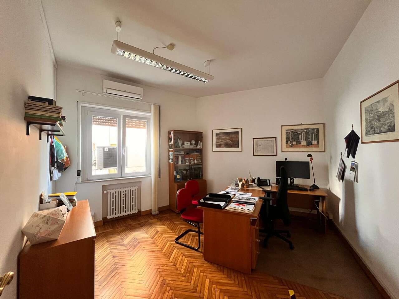 TORLONIA, BRIGHT AND SPACIOUS APARTMENT