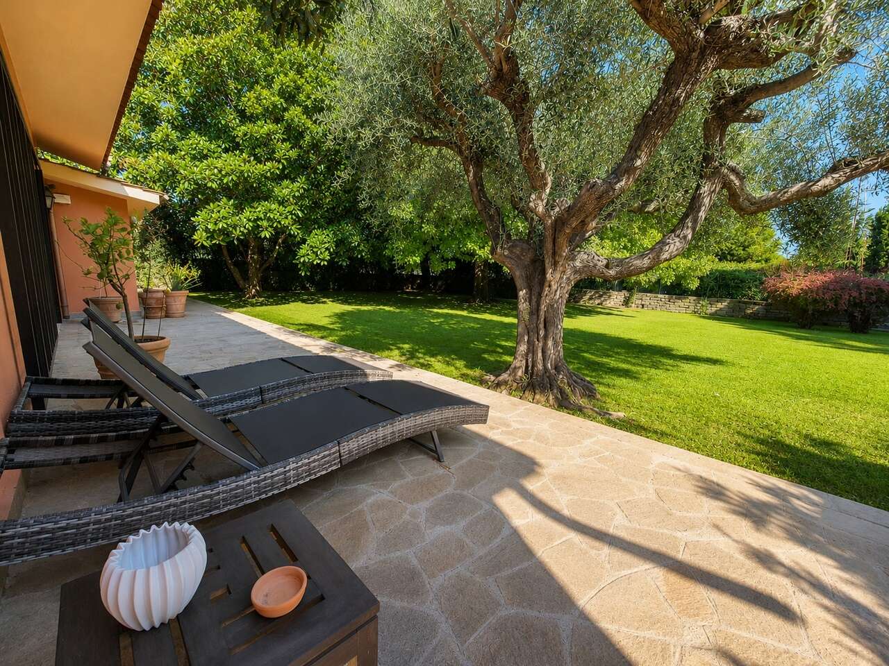 FORMELLO, SEMI-DETACHED VILLA WITH GARDEN FORMELLO, SEMI-DETACHED VILLA WITH GARDEN