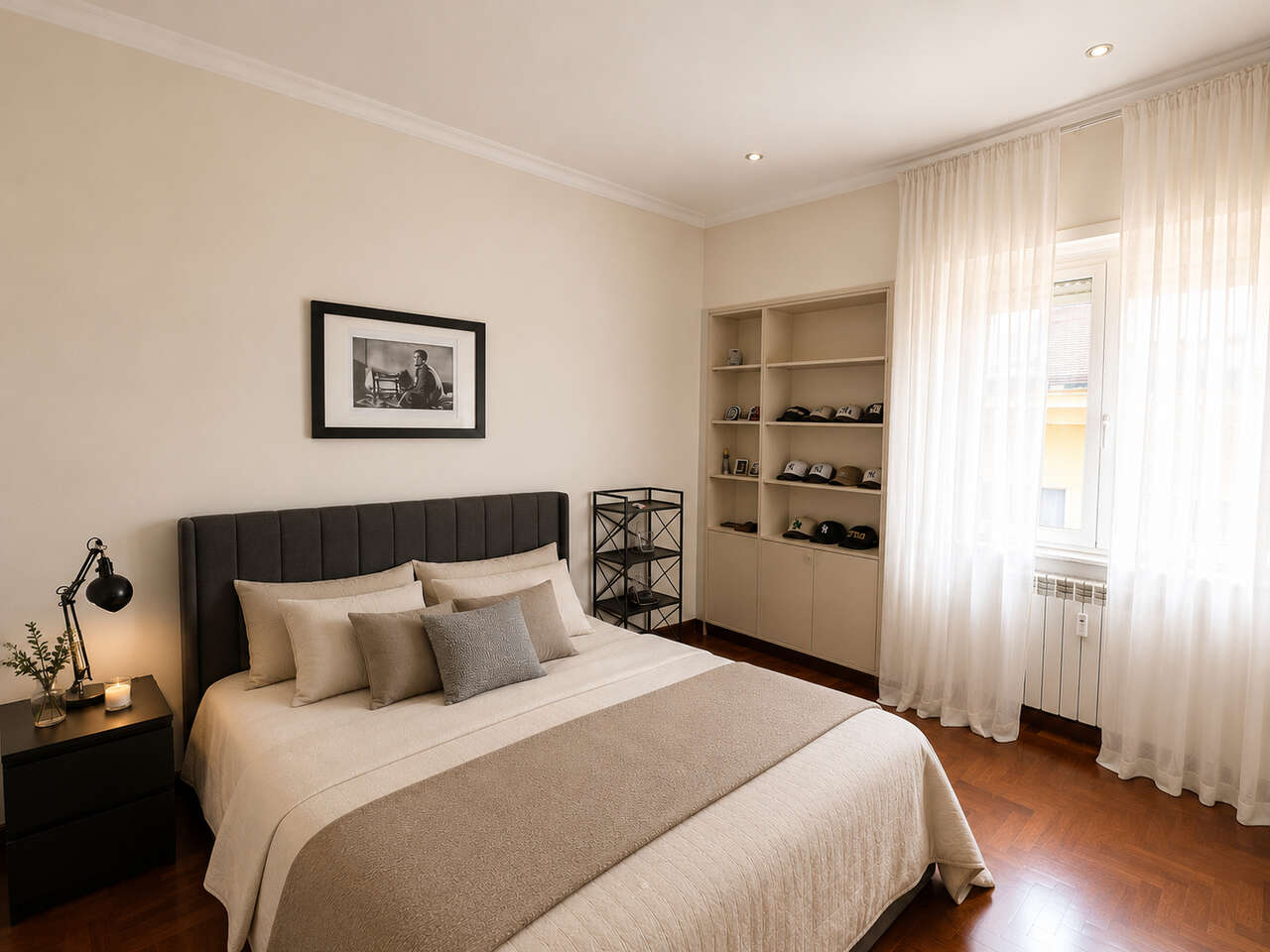 CHARMING APARTMENT IN MONTI PARIOLI CHARMING APARTMENT IN MONTI PARIOLI