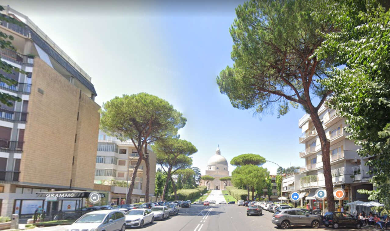 EUR VENDITA LOCALE A REDDITO