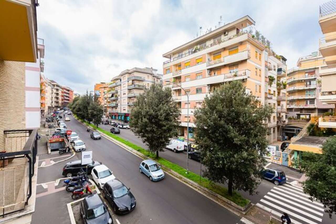 ALTA REDDITIVITA'_LOCALE COMMERCIALE ALTA REDDITIVITA'_LOCALE COMMERCIALE