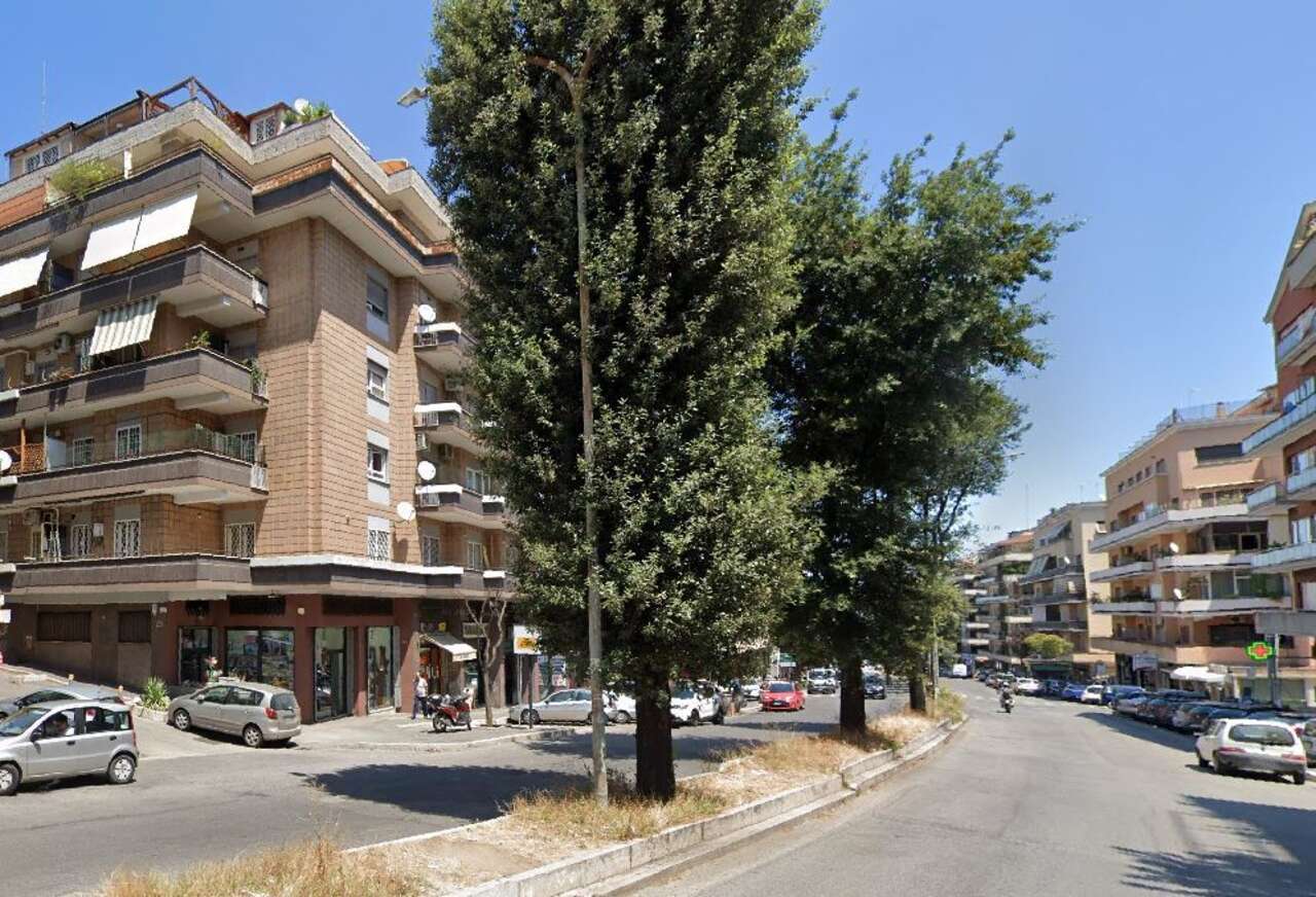 ALTA REDDITIVITA'_LOCALE COMMERCIALE ALTA REDDITIVITA'_LOCALE COMMERCIALE