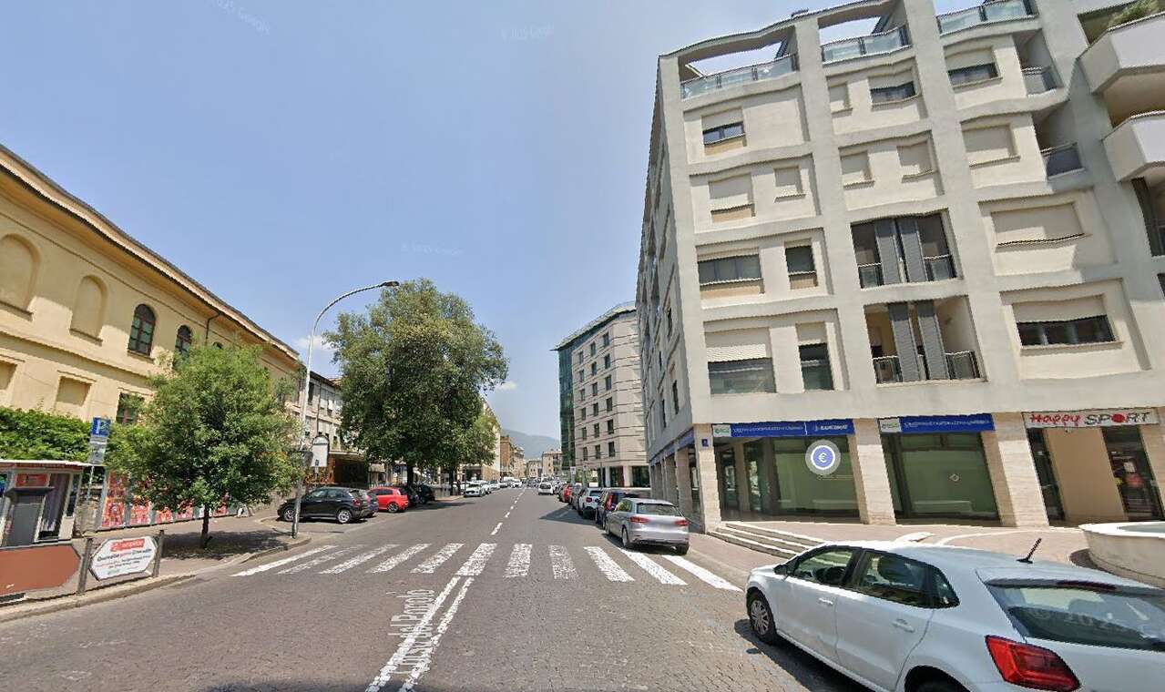 TERNI VENDITA LOCALE A REDDITO 10% TERNI VENDITA LOCALE A REDDITO 10%