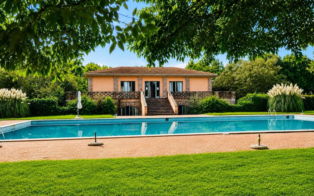 SCORANO, VILLA CON GIARDINO SCORANO, VILLA CON GIARDINO
