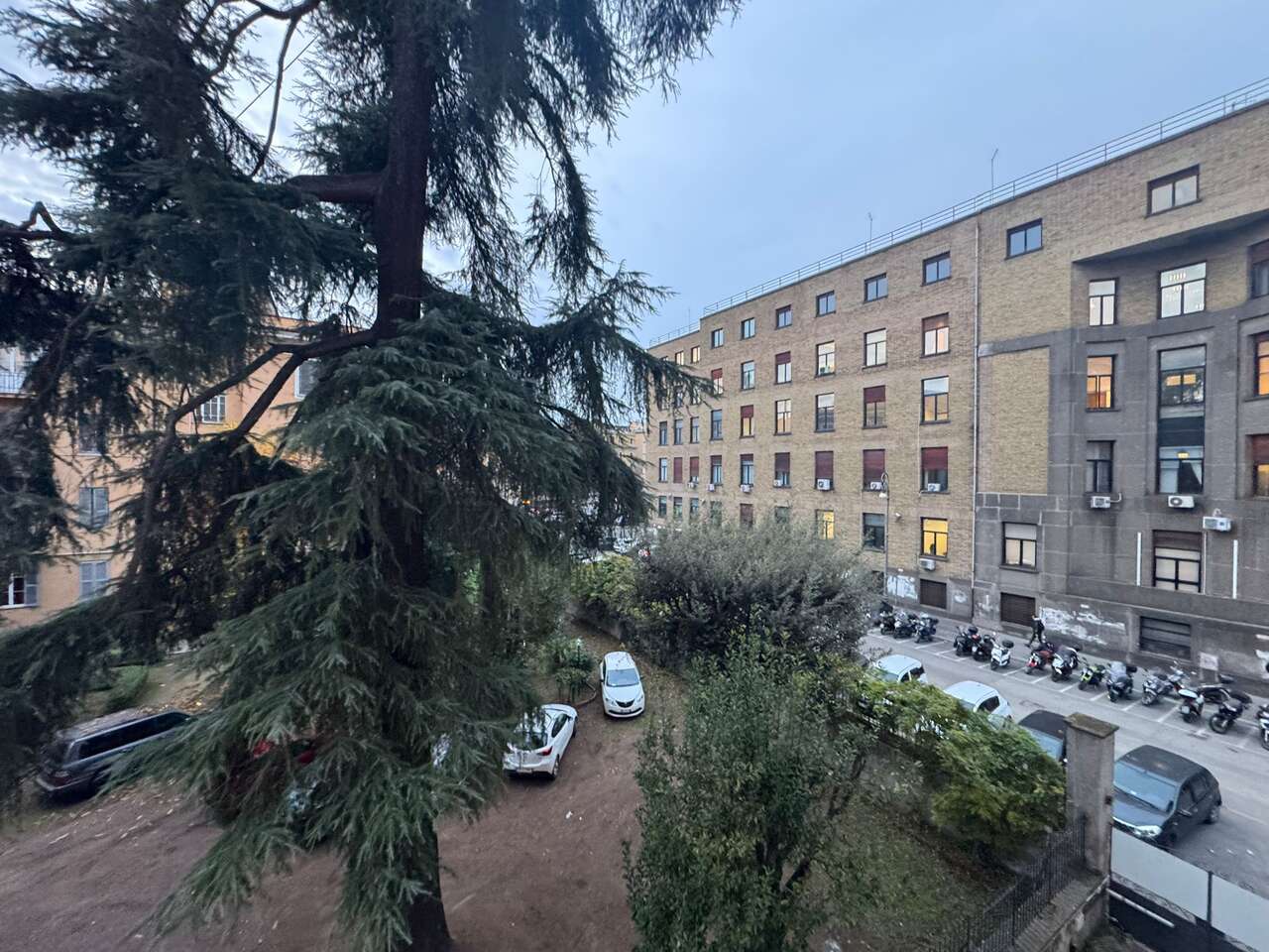 POLICLINICO, SPACIOUS AND BRIGHT POLICLINICO, SPACIOUS AND BRIGHT