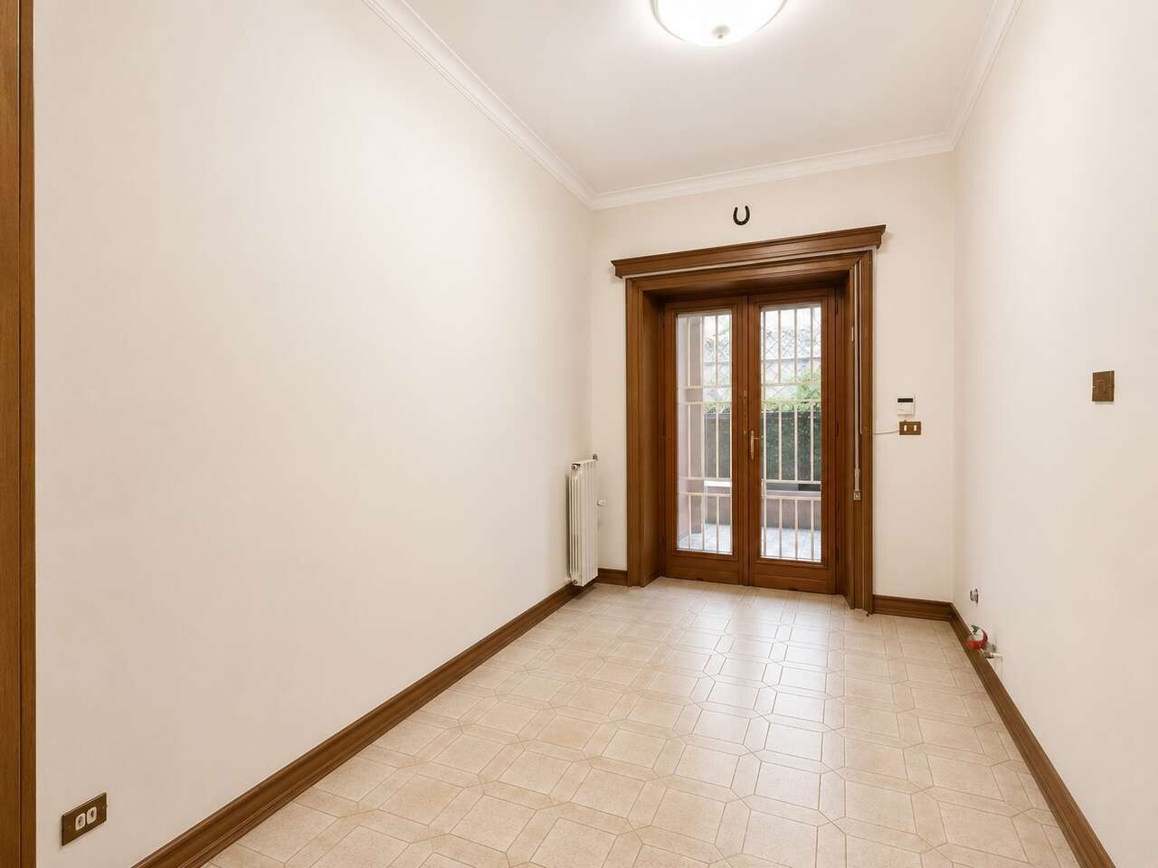 VIALE VATICANO, AMPIO APPARTAMENTO VIALE VATICANO, AMPIO APPARTAMENTO