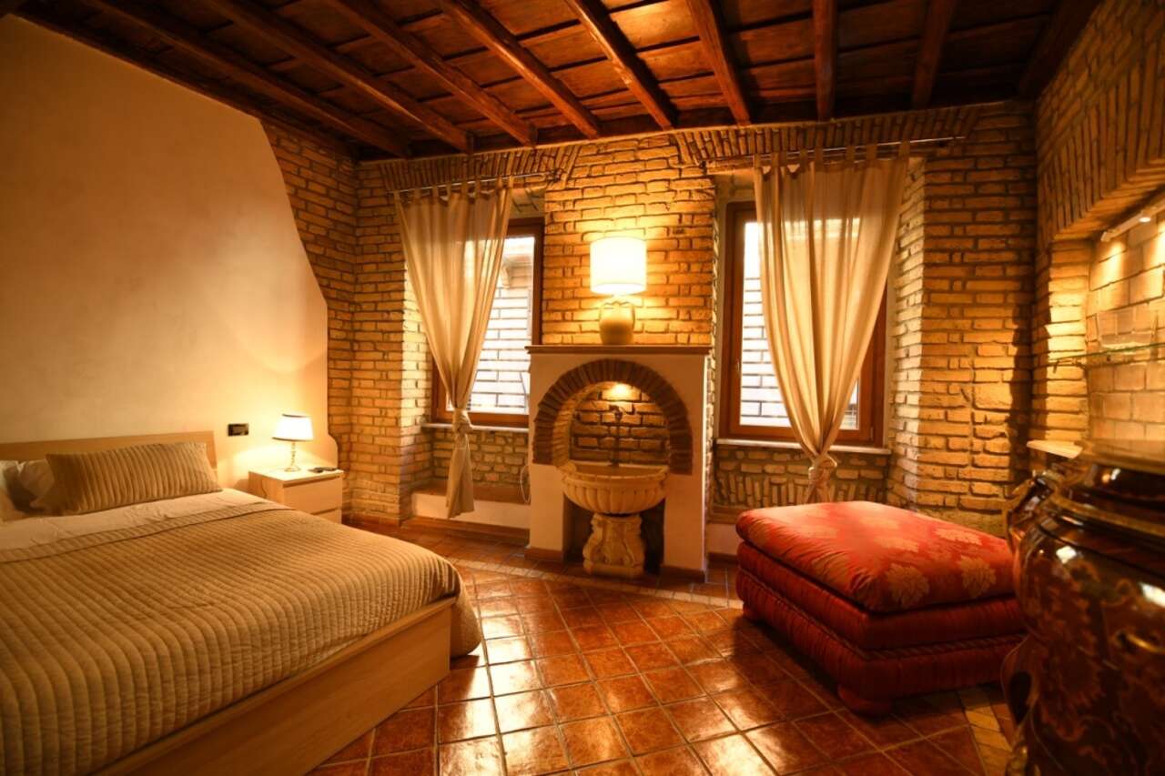 BARBERINI, SPLENDIDO TRILOCALE BARBERINI, SPLENDIDO TRILOCALE