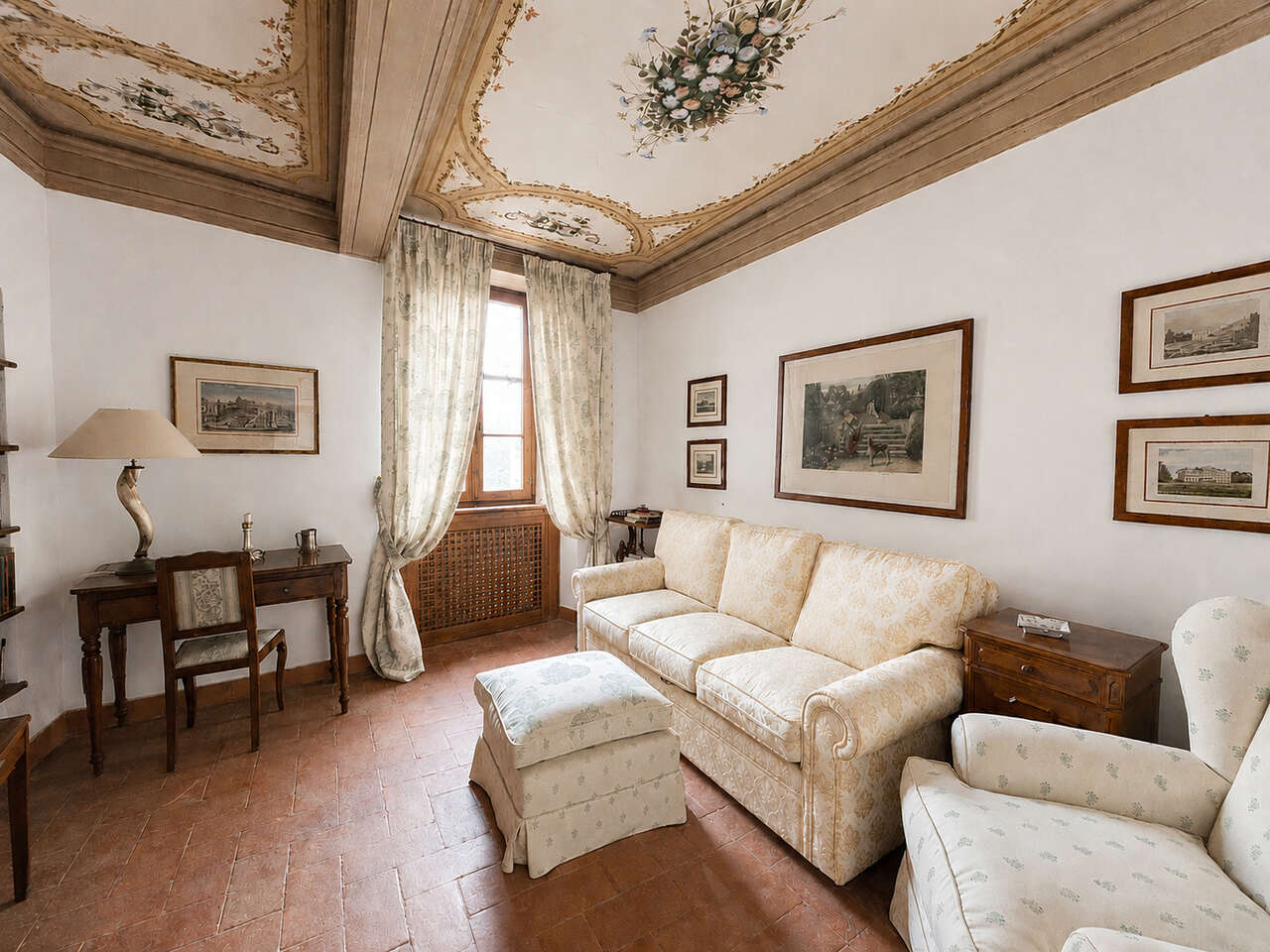 APPARTAMENTO NEL CENTRO STORICO DI CAPALBIO APPARTAMENTO NEL CENTRO STORICO DI CAPALBIO