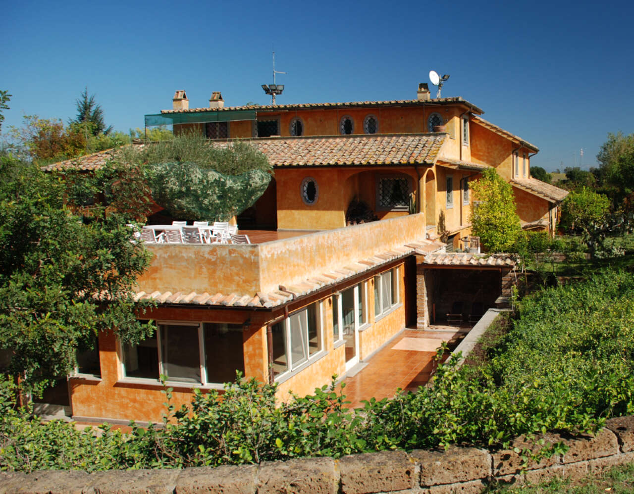 PARCO DI VEIO ESCLUSIVA VILLA IN VENDITA PARCO DI VEIO ESCLUSIVA VILLA IN VENDITA