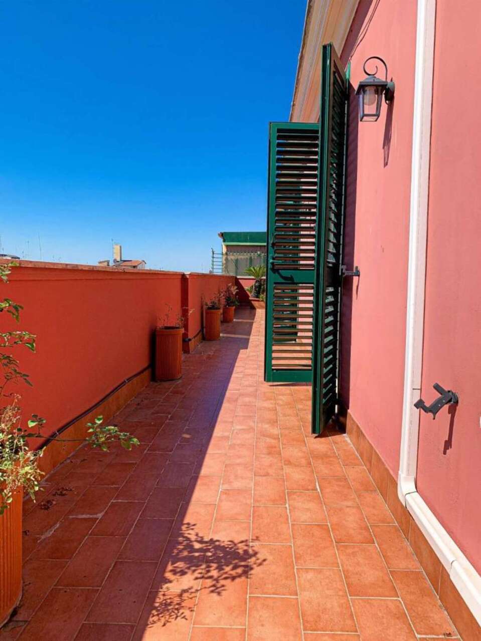 NAZIONALE, ATTICO CON TERRAZZO PANORAMICO NAZIONALE, ATTICO CON TERRAZZO PANORAMICO