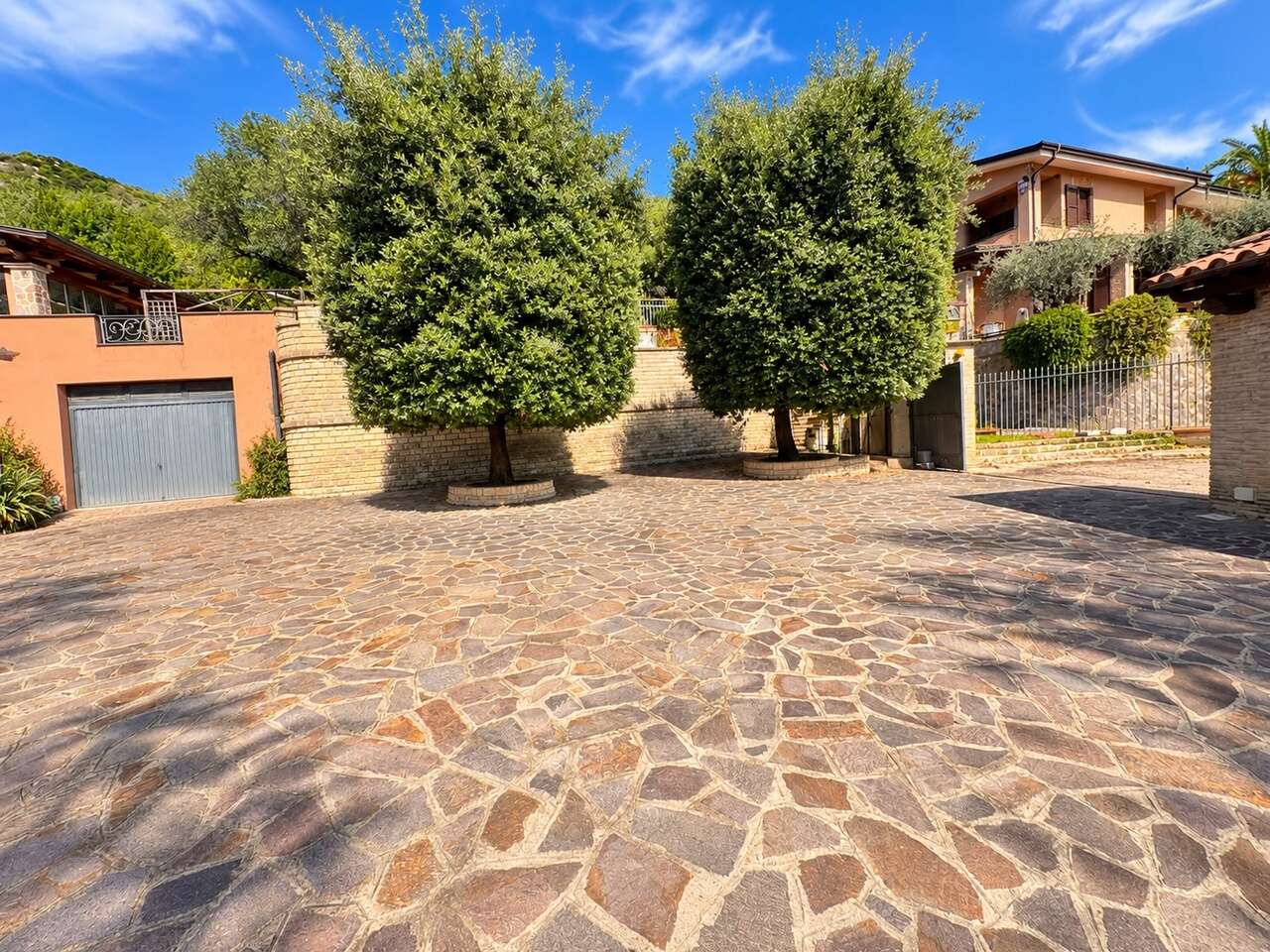 MONTE SORATTE, PRESTIGIOSA VILLA MONTE SORATTE, PRESTIGIOSA VILLA