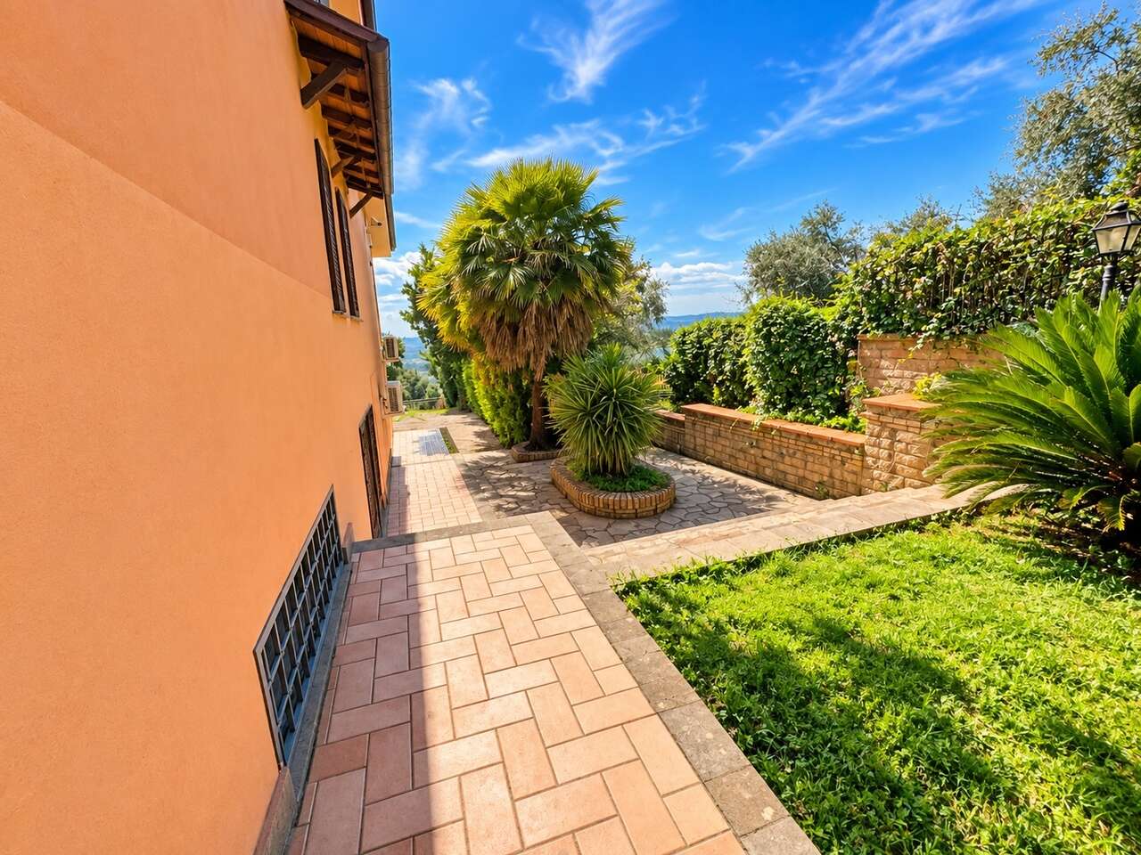 MONTE SORATTE, PRESTIGIOSA VILLA MONTE SORATTE, PRESTIGIOSA VILLA