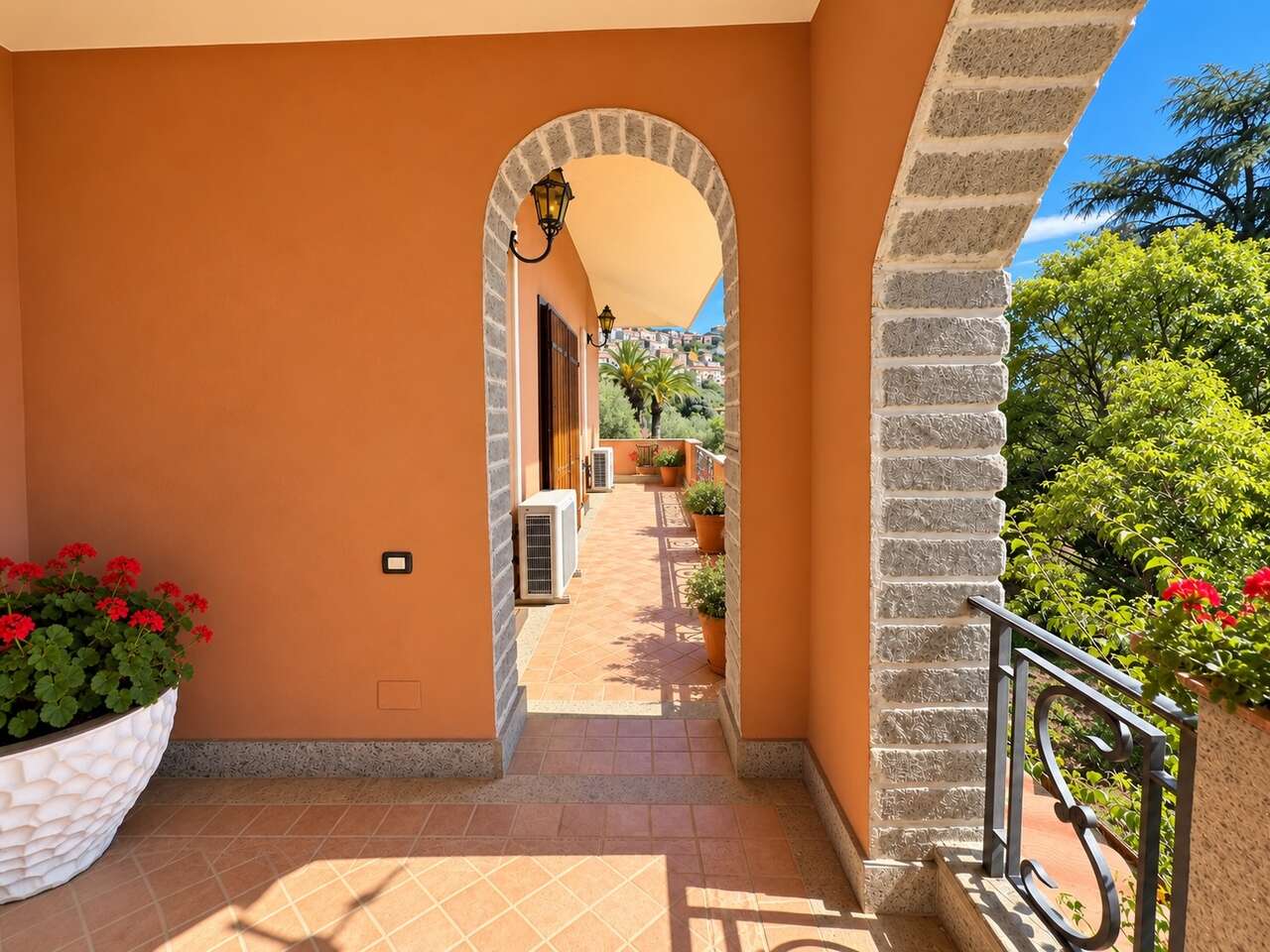 MONTE SORATTE, PRESTIGIOSA VILLA MONTE SORATTE, PRESTIGIOSA VILLA