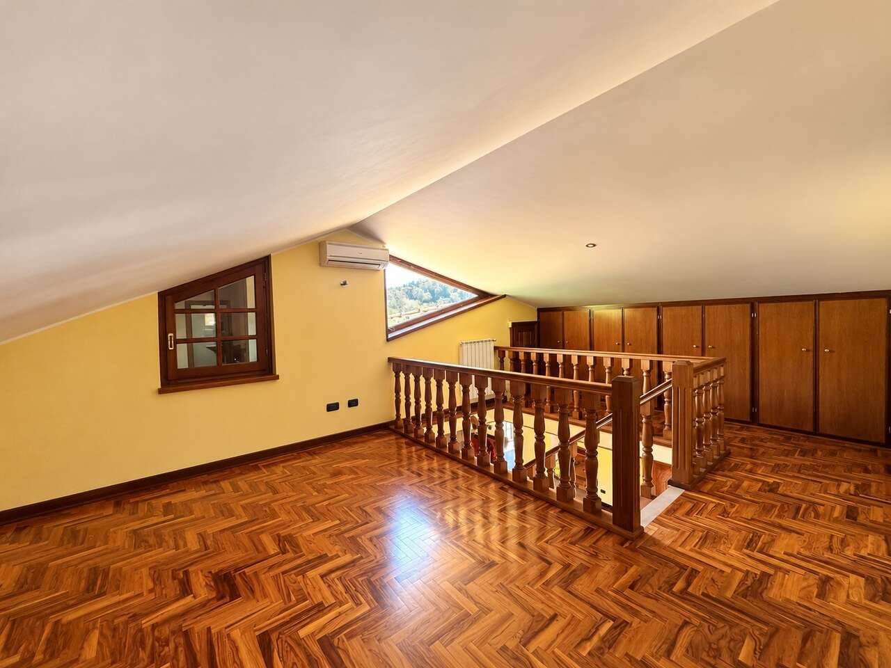 MONTE SORATTE, PRESTIGIOSA VILLA MONTE SORATTE, PRESTIGIOSA VILLA
