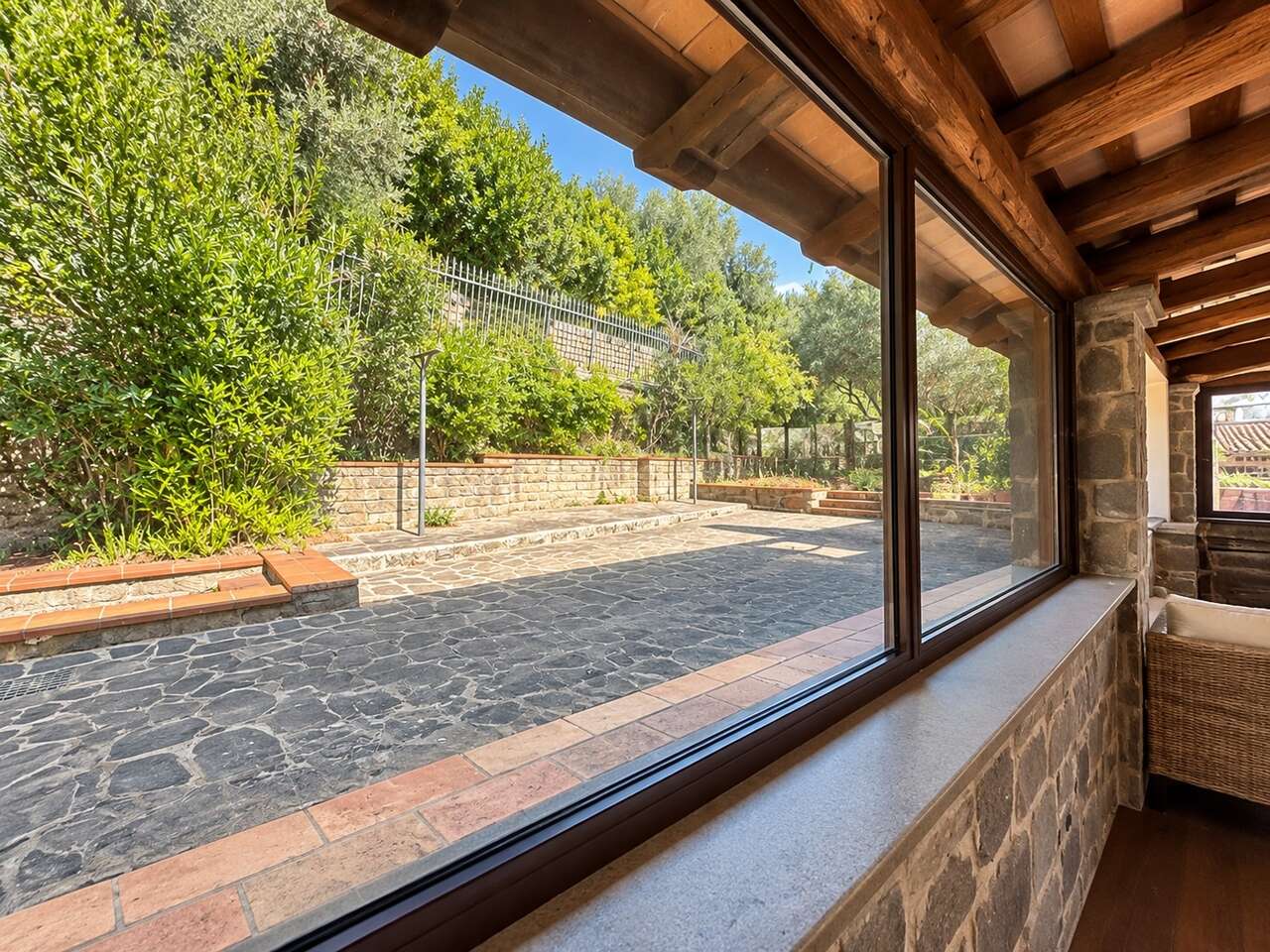 MONTE SORATTE, PRESTIGIOSA VILLA MONTE SORATTE, PRESTIGIOSA VILLA