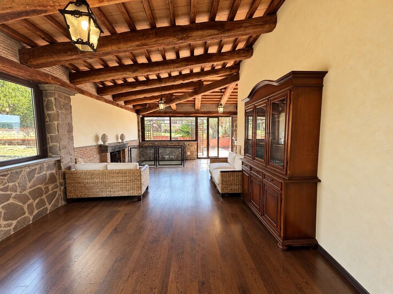 MONTE SORATTE, PRESTIGIOSA VILLA MONTE SORATTE, PRESTIGIOSA VILLA
