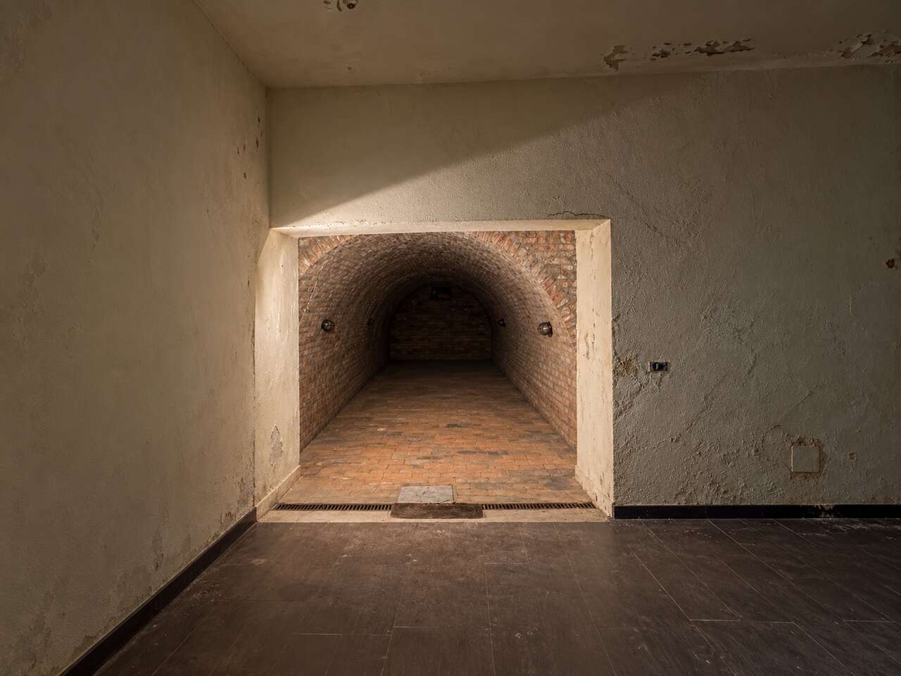 MONTE SORATTE, PRESTIGIOSA VILLA DIVISIBILE