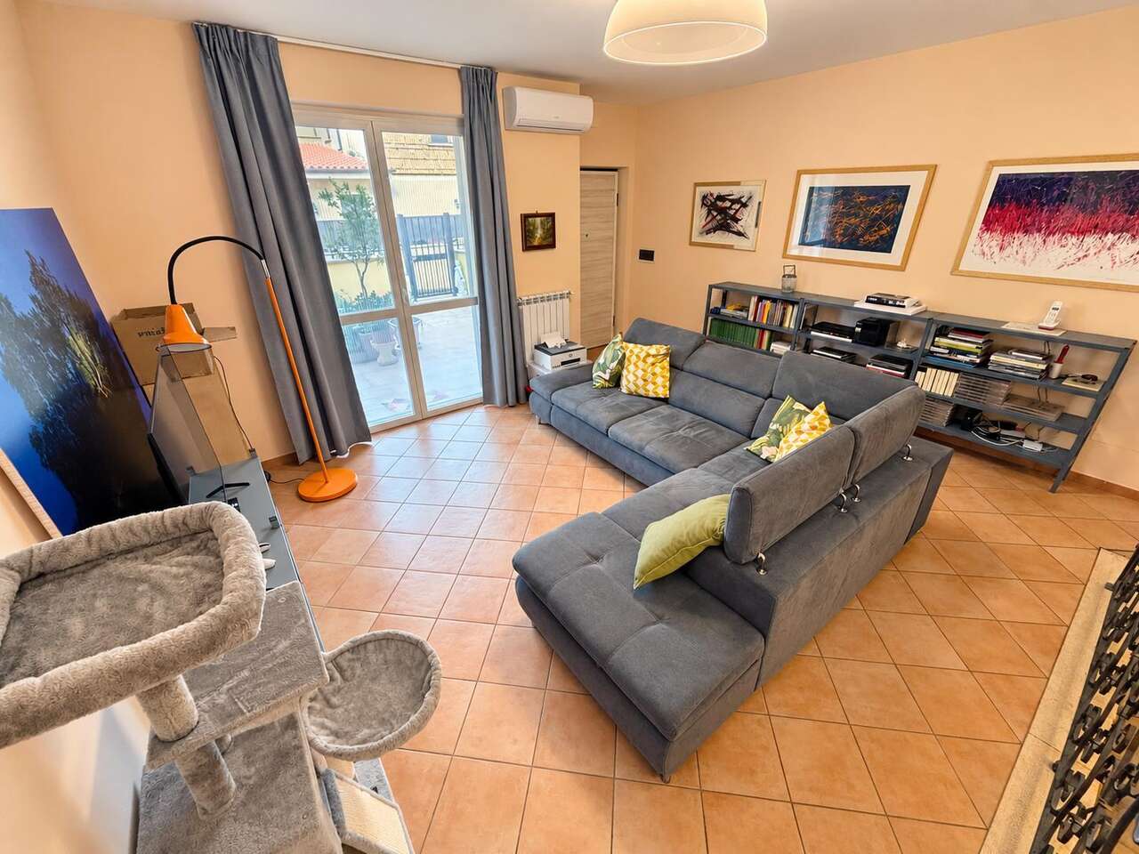 NEPI APPARTAMENTO IN VILLINO A SCHIERA NEPI APPARTAMENTO IN VILLINO A SCHIERA