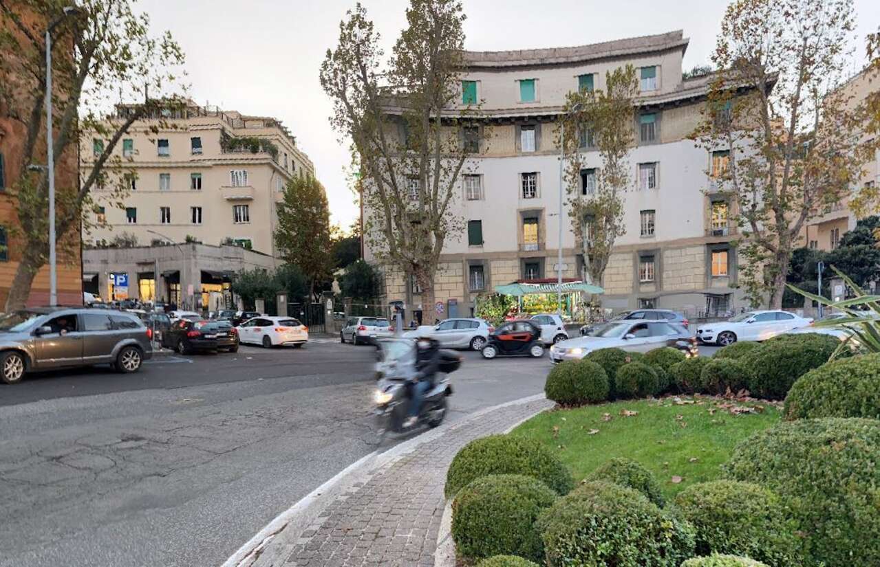 PARIOLI, LOCALE COMMERCIALE PARIOLI, LOCALE COMMERCIALE